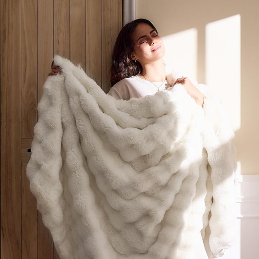 Fluffy Blanket for Couch Soft Luxury Faux Rabbit Fur Throw Blanket Cozy Fuzzy Plush Bubble Thick Warm Decorative Throw for Bed, Sofa (Twin Size 60''x80'', Cream White)