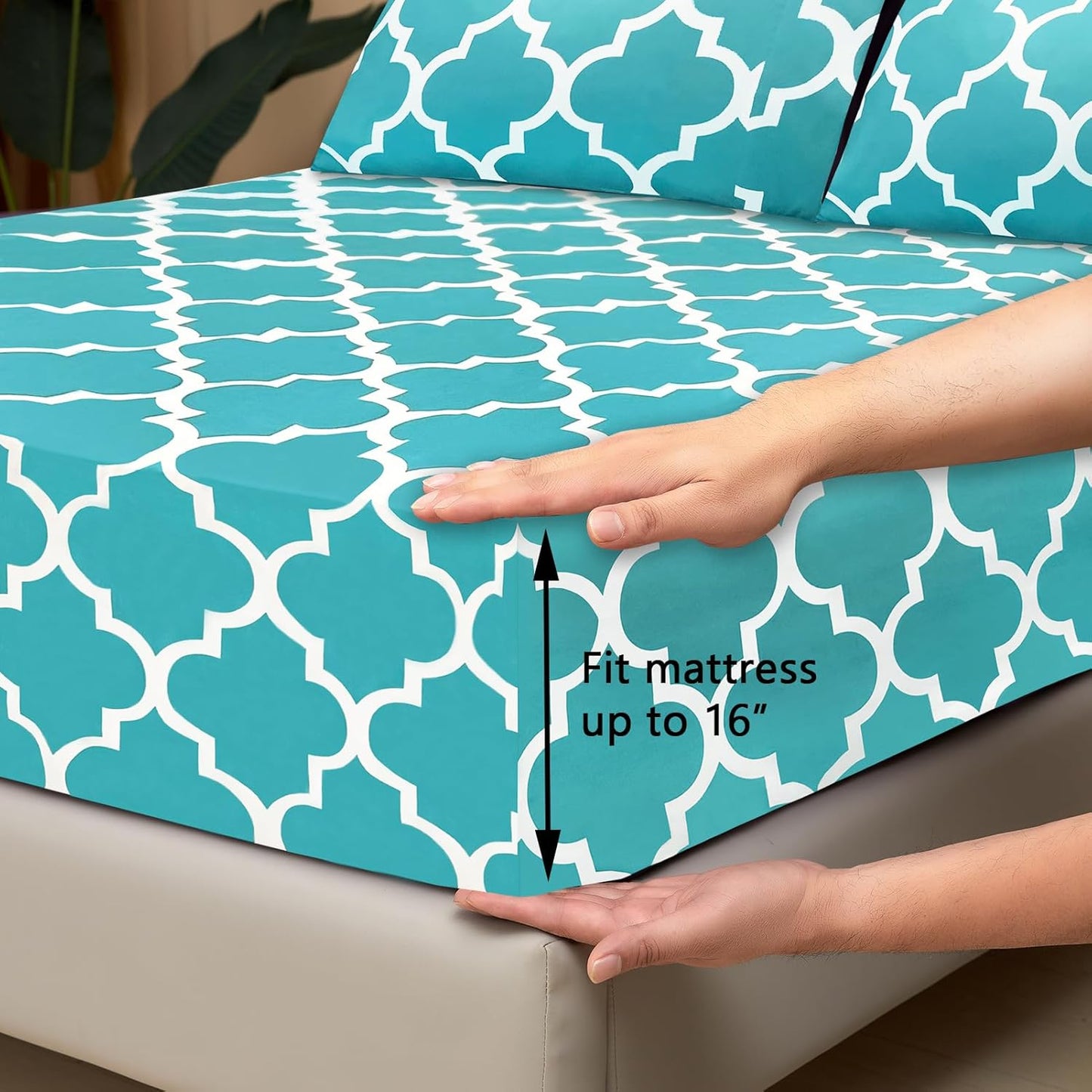 Mejoroom King Bed Sheet Set - Super Soft Brushed Microfiber 1800 Thread Count Sheets with 15 inch Deep Pocket - Wrinkle Free - 4 Piece(Aqua Quatrefoil with White Pattern)