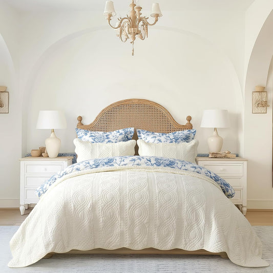 EVERGRACE 100% Cotton Scallop Quilt Set, King Size 3 Piece Set – Lightweight Bedspread with 2 Shams, Soft Prewashed Matelasse Coverlet for Cozy and Elegant Bedding, Ivory Cream
