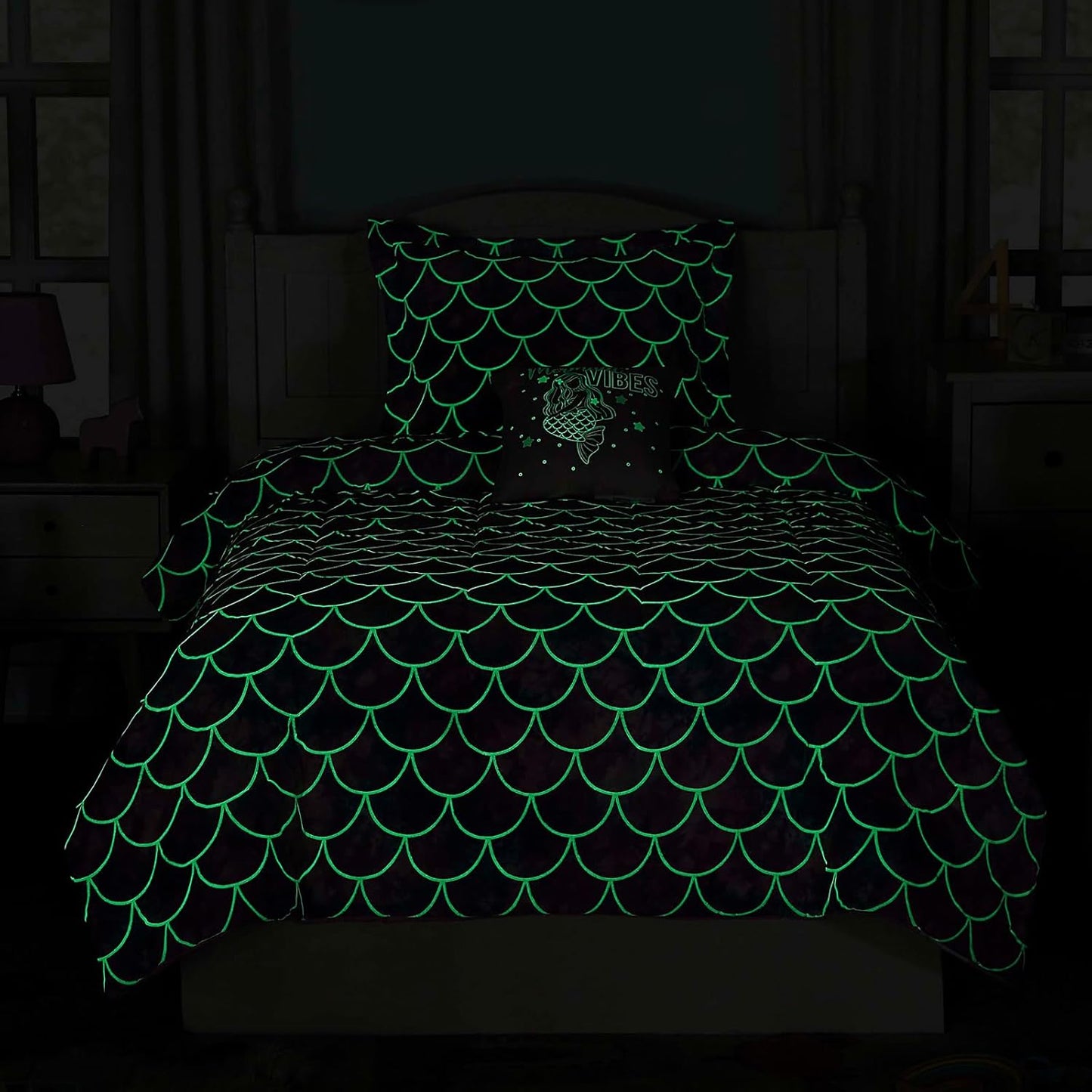 Twin Comforter Set for Girls-3 Pieces Mermaid Glow in The Dark Twin Bedding Sets for Kids,1 Comforter,1 Sham and 1 Decor Pillow