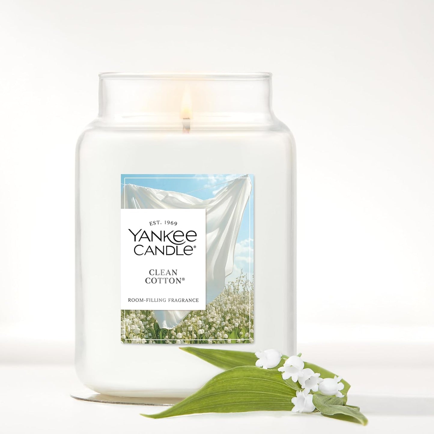 Yankee Candle Clean Cotton Scented Candle, 22oz Large Jar with up to 150 Hour Burn Time, Giftable, Birthdays