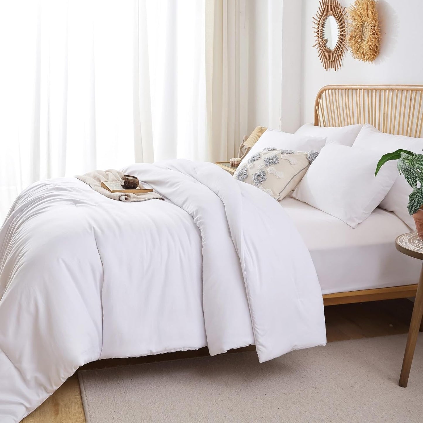 ROSGONIA Oversized King Comforter White, 3pcs(1 Boho Comforter & 2 Pillowcases) Soft Lightweight Oversized King Size Comforter Sets All Season Bedding