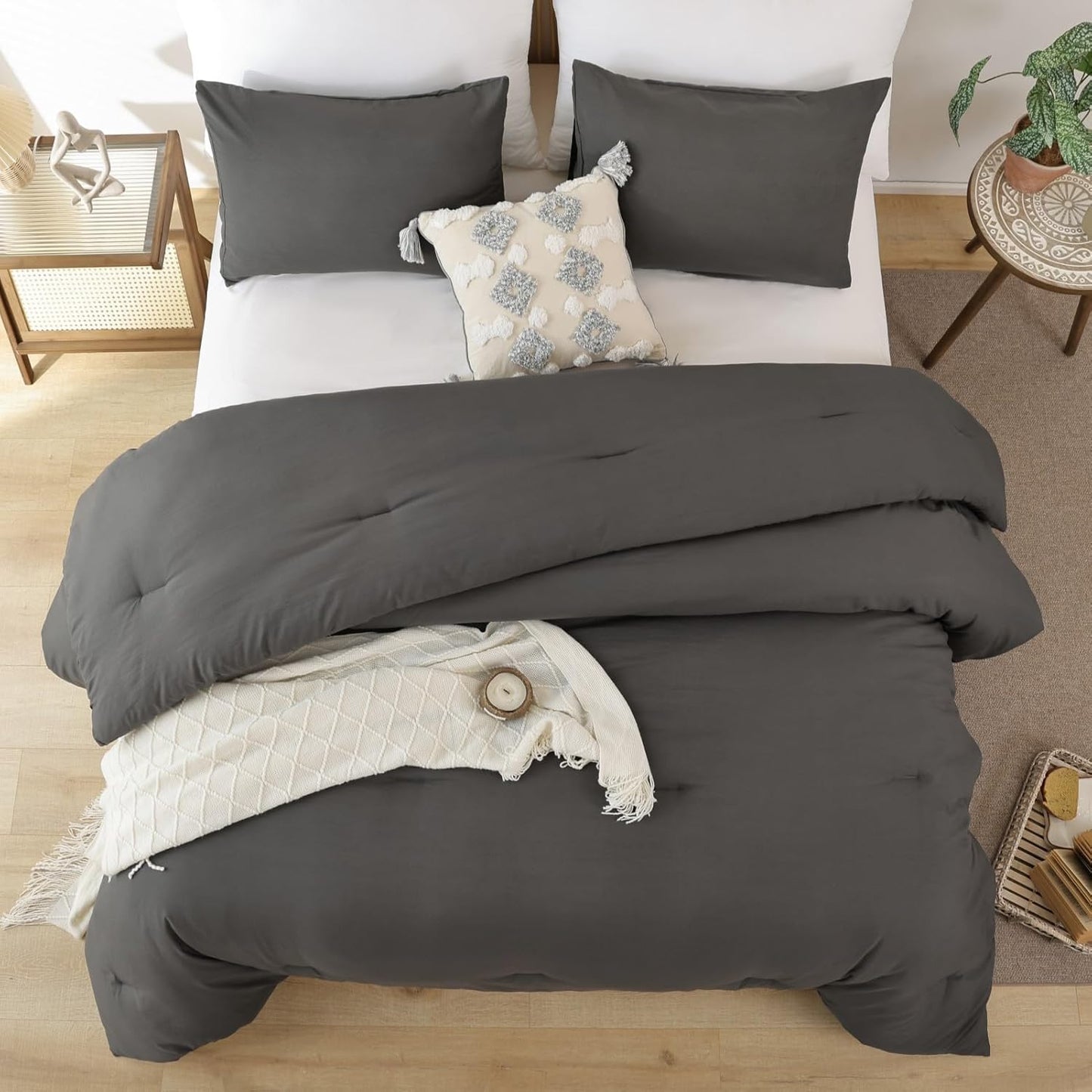 ROSGONIA Oversized Queen Comforter Charcoal Gray, 3pcs (1Grey Comforter & 2 Pillowcases) Lightweight Oversized Queen Comforter Sets Bedding Blanket Quilts
