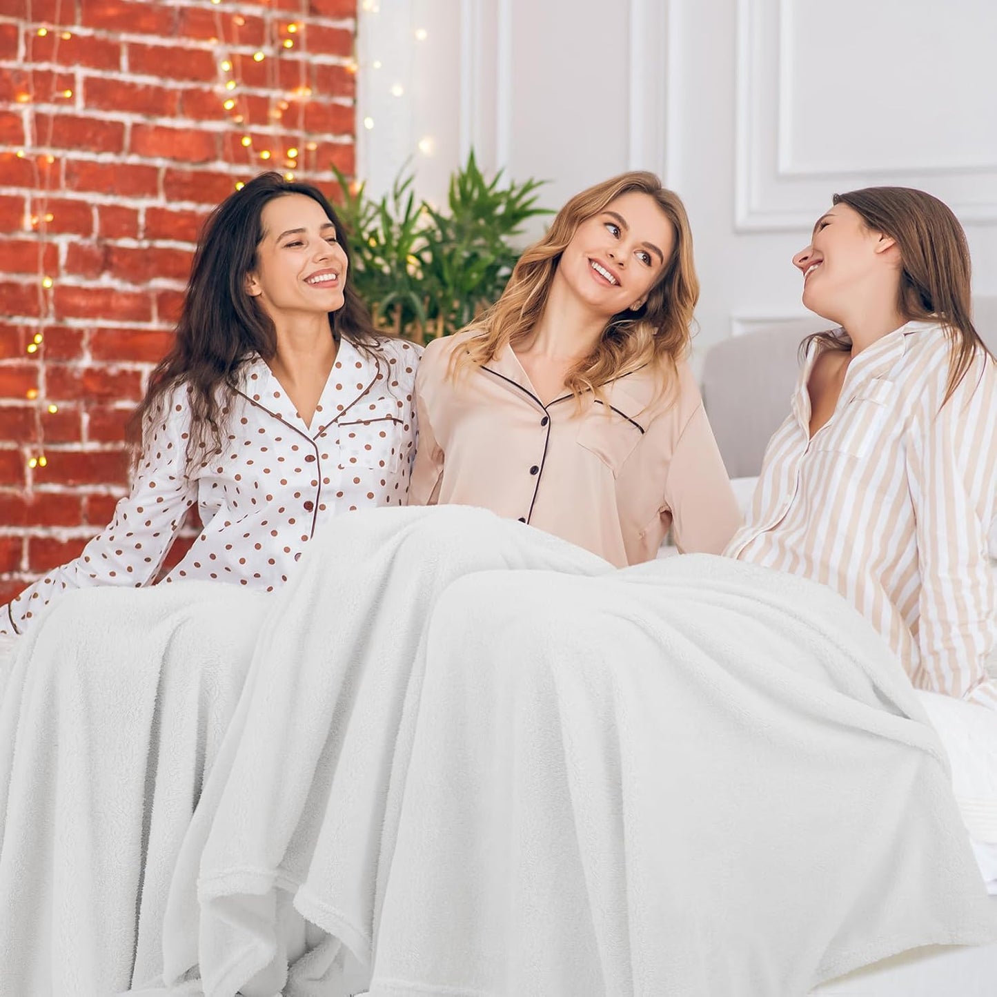 Tinideya 6 Pack Sherpa Fleece Throw Blankets Bulk 50"x 60" Soft Plush Wedding Throw Blankets for Couch Sofa Spa Sleepover Party Favor Supplies Travel Guest Room Home Decor (White)