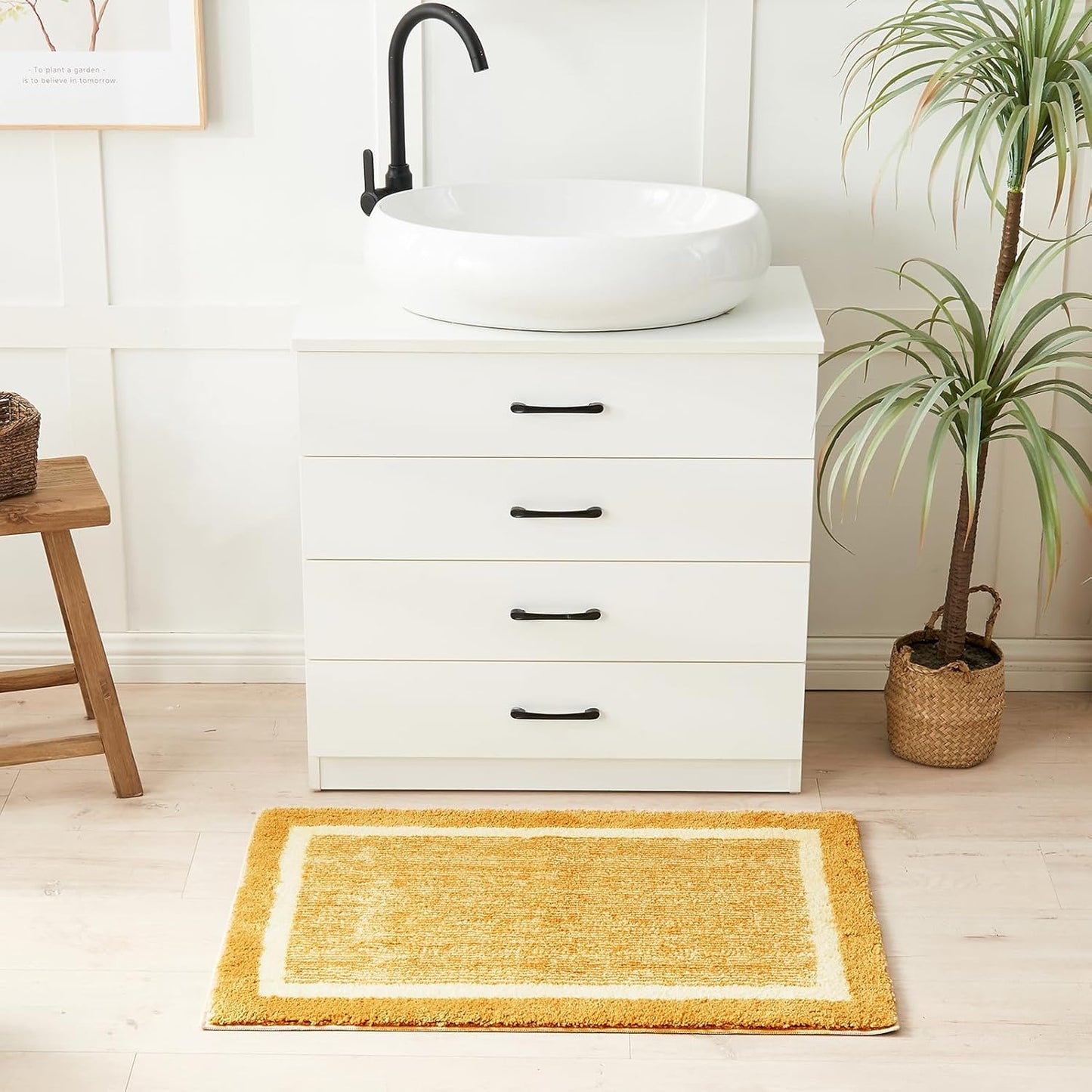 CozeCube Bath mats for Bathroom Non Slip, Fluffy Absorbent Microfiber Bath mat Washable, Aesthetic Bathroom Rugs, Cute Harvest Gold Bath mat, Harvest Gold, 32" x 20"