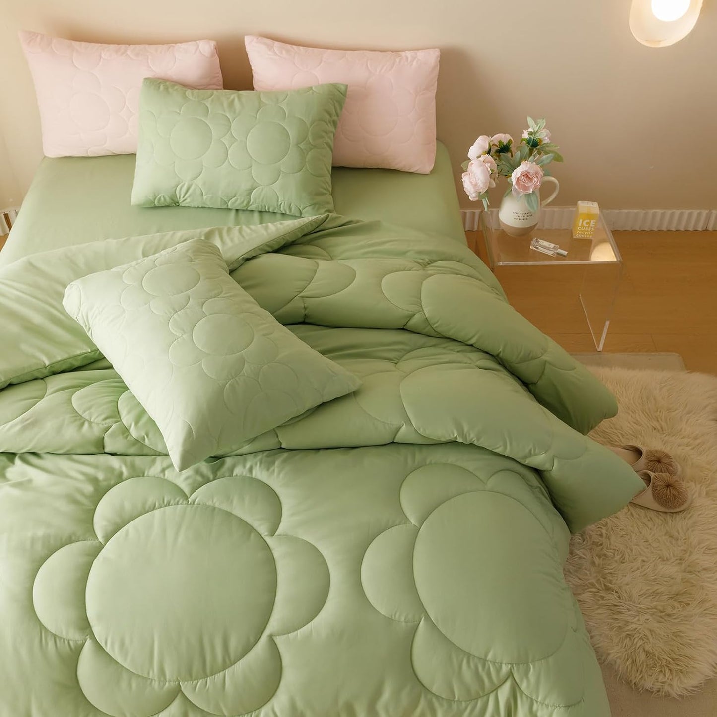 KAREVER Sage Flower Comforter Queen Green Sunflower Print Bed Queen Comforter Set 3 Pieces Green Floral Comforter Set for Women Girls Bedroom Decor All Season Hotel Quality Comforter Set