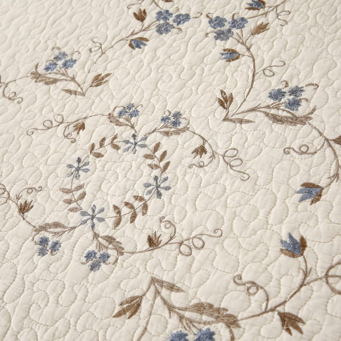 vctops 3-Piece 100% Cotton Bedspread Coverlet Set Twin Size Elegant Floral Embroidered Reversible Patchwork 1 Quilt and 2 Pillow Shams (Flower B,Twin)