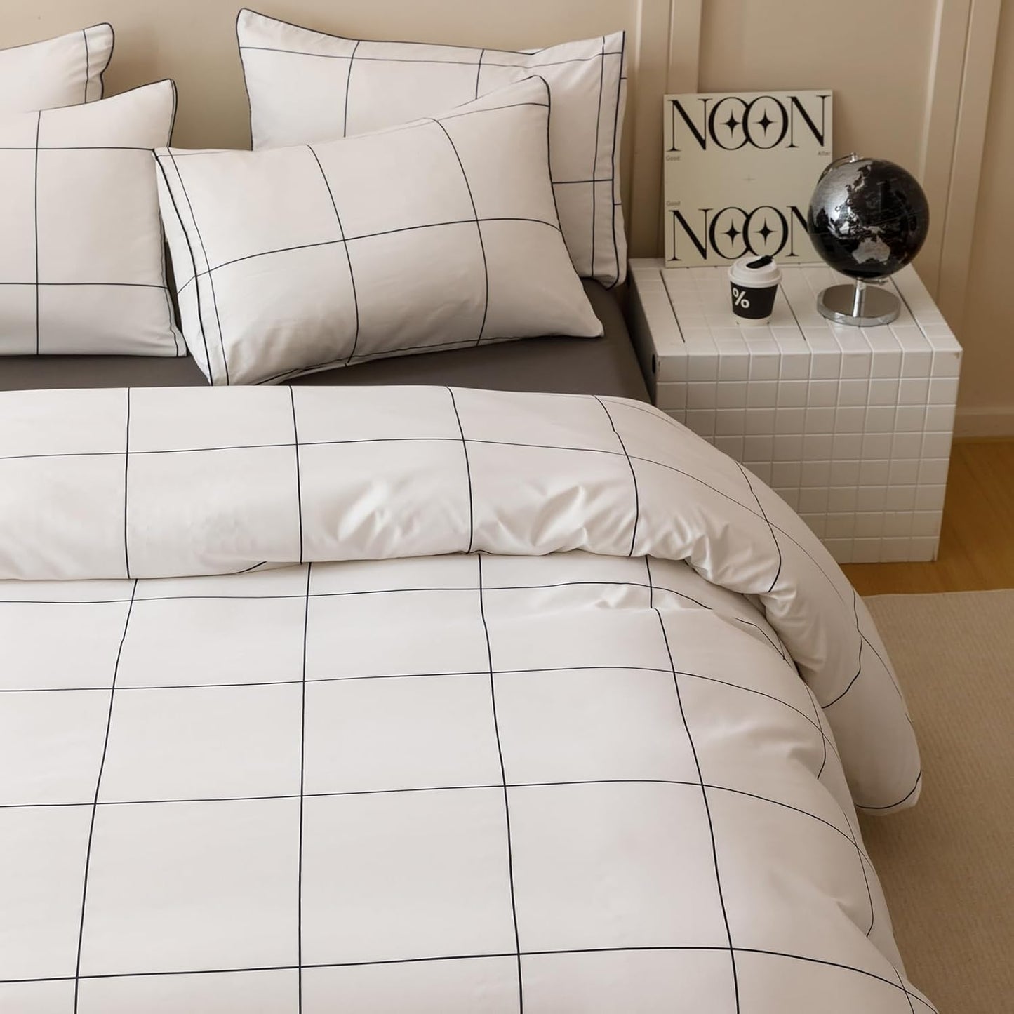 KAREVER White Grid Comforter King Women Black Square Lines Checkered Bedding Set White Plaid Comforter King Size
