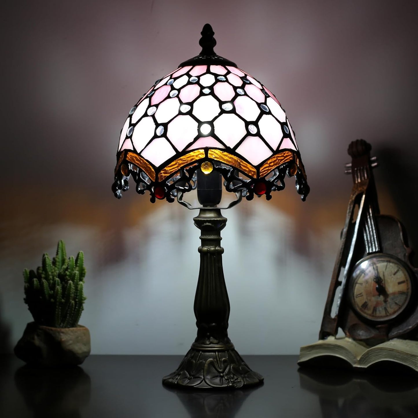 Tiffany Table Lamp Suitable for Bedroom Bedside Tables, Living Rooms, Tiffany lamp, Stained Glass Table lamp, Size 8×8×15 inches, can be Used as a Reading lamp in Home Offices