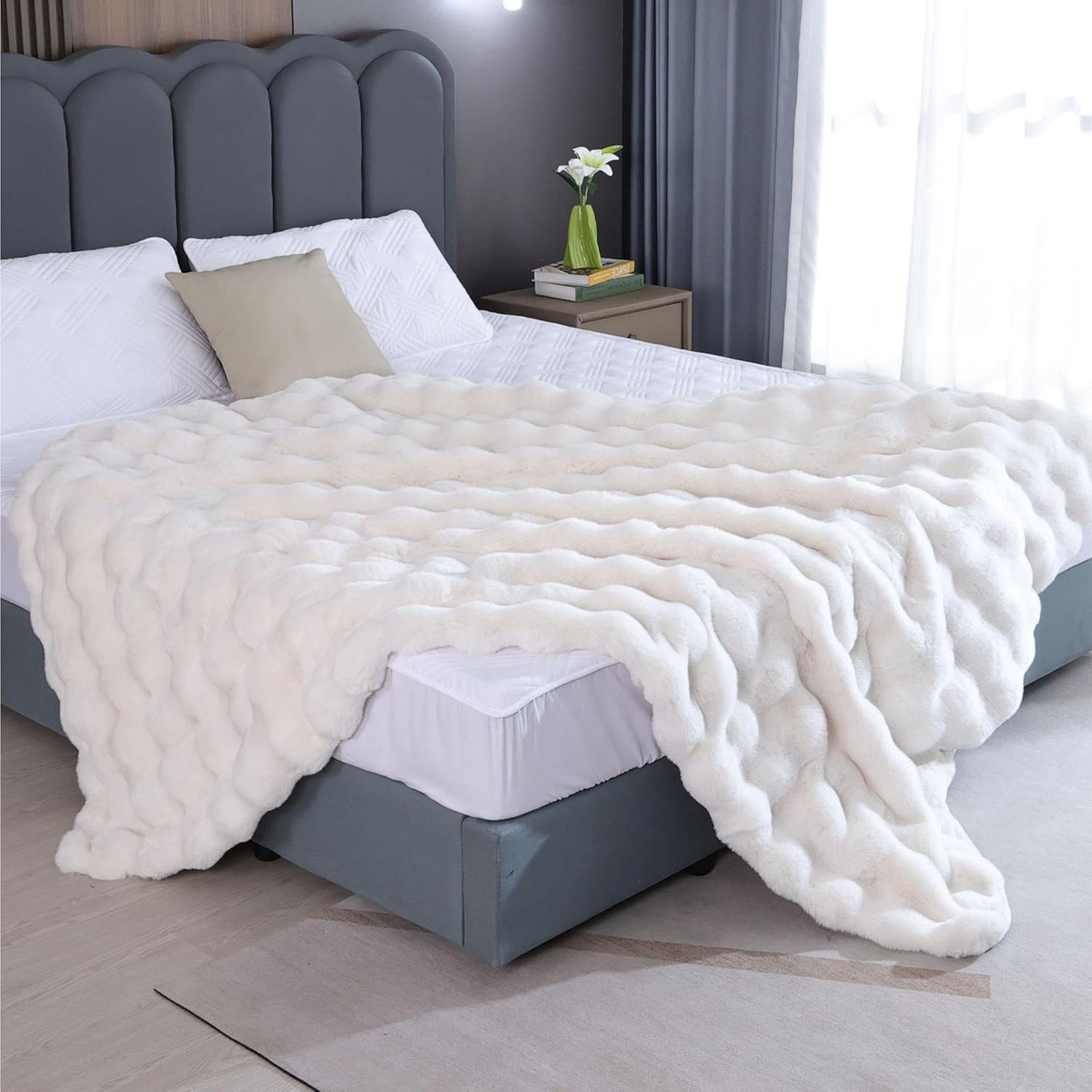 Fluffy Fuzzy Cozy Faux Fur Throw Blanket for Living Room Couch Cream Beige Bubble 60X80 Throw Blanket for Apartment Bed Gift Office Decorative Blanket Decor 860 GSM