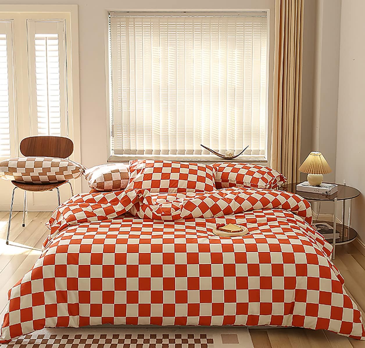 KAREVER Orange White Grid Comforter Set Cal King Burnt Orange Plaid Bedding Set Women Reddish White Checkered Bed Blanket Set Men Durable Breathable Bedding Comforter Set