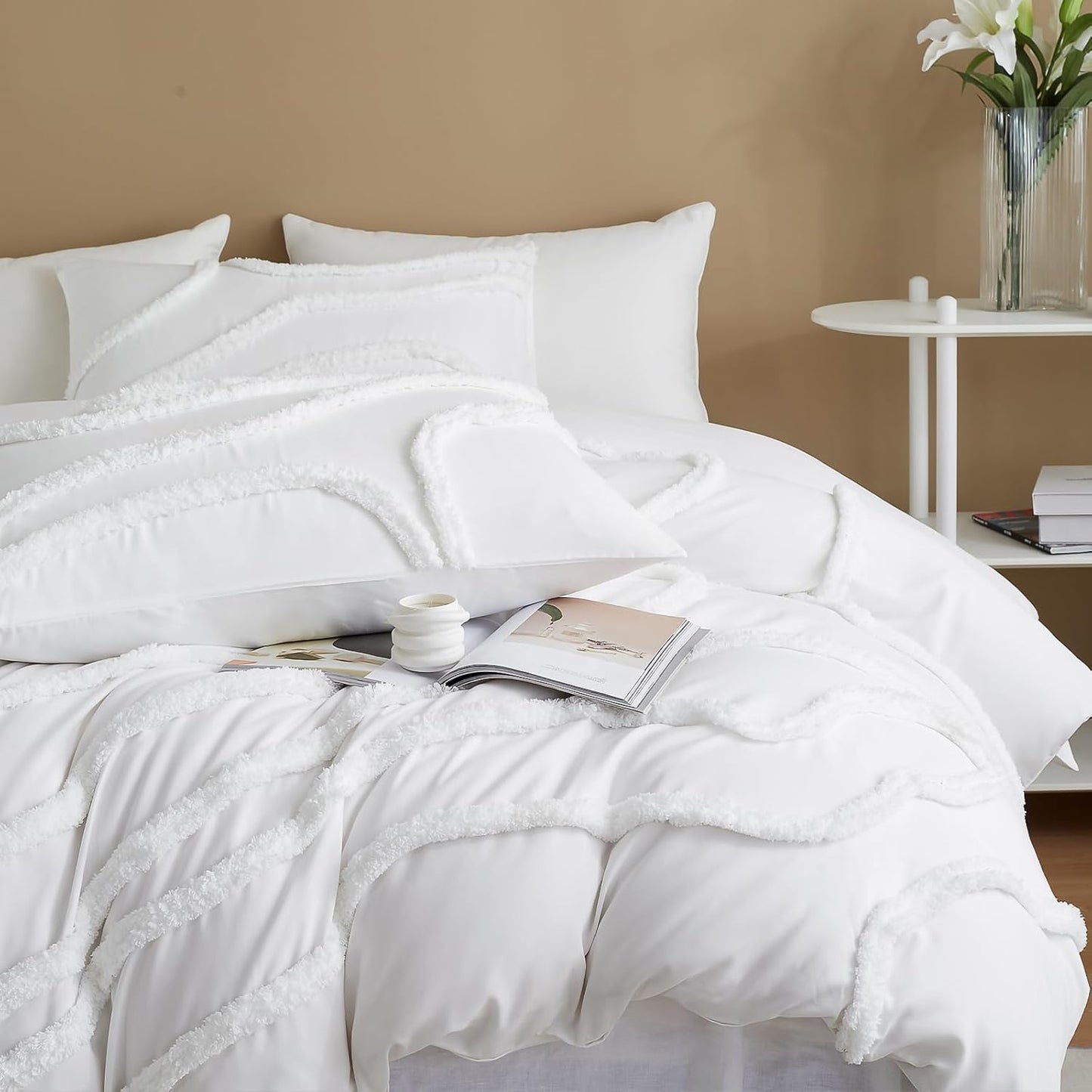 Cupocupa King Size Comforter Set;Beige Comforter Boho Tufted Lightweight Bedding Sets 3PCS Comforter Soft Jacquard Comforter with 2 Pillow Cases for All Season