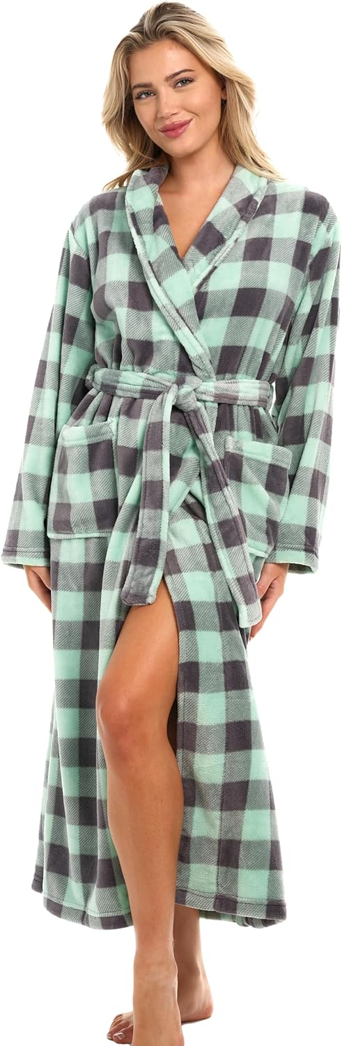 Alexander Del Rossa Plush Robe for Women, Long Fleece Winter Bath Robe, Plus Size