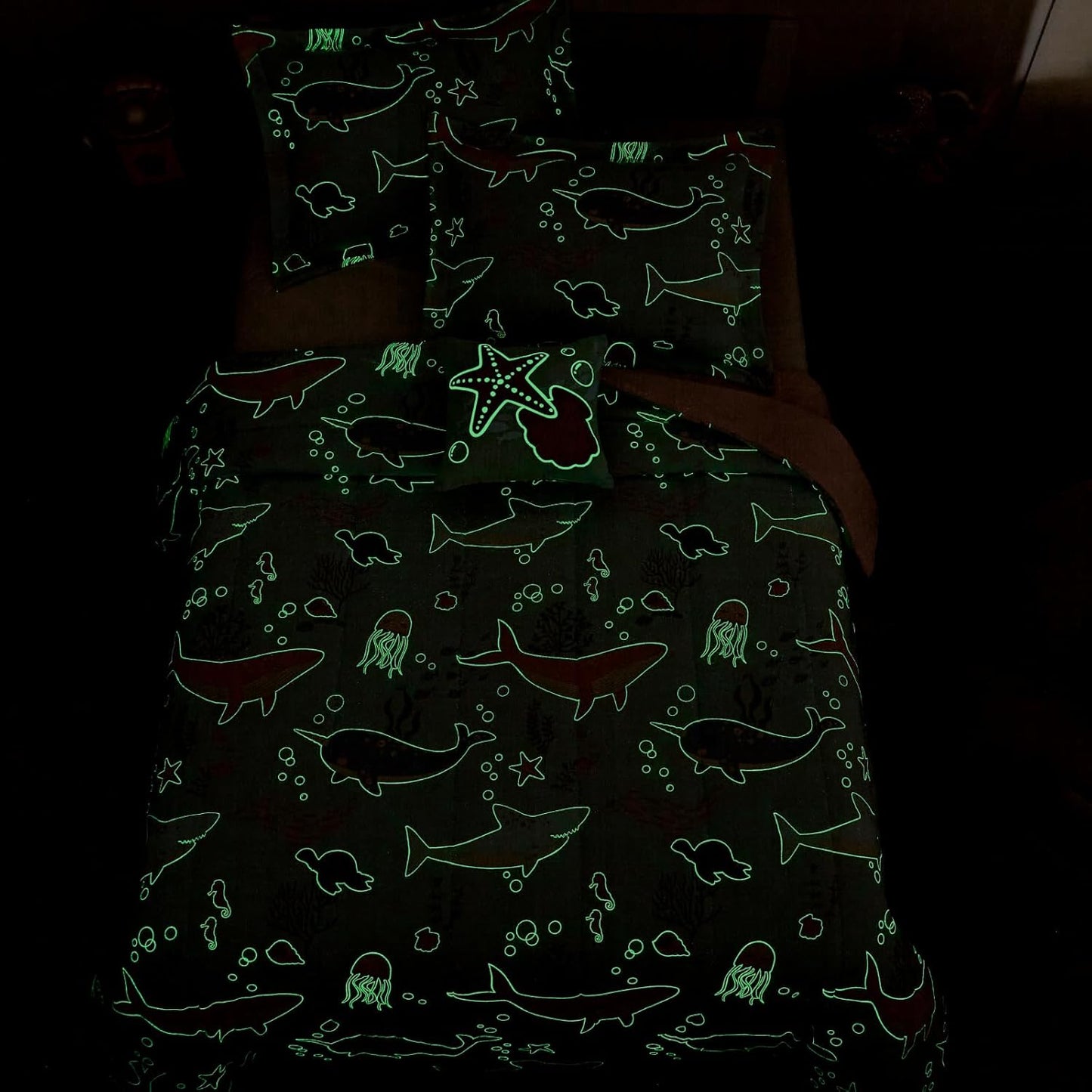 Full Size Comforter Set for Girls-4 Pieces Ocean Animals Glow in The Dark Full Bedding Sets for Kids, 1 Comforter, 2 Shams and 1 Decor Pillow