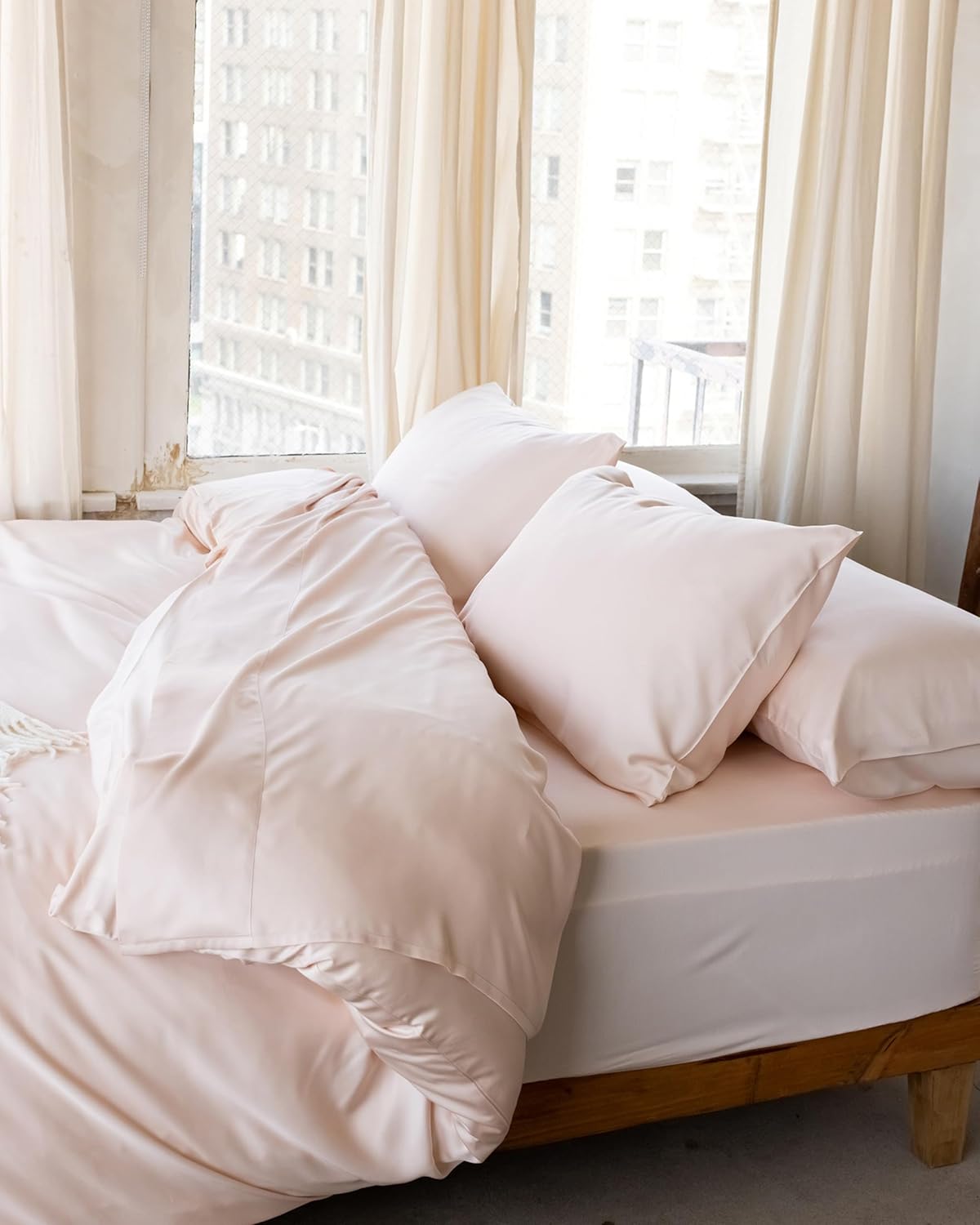 Cozy Earth Luxury Duvet Cover Twin - 100% Viscose from Bamboo - Ultra-Soft, Cooling & Lightweight Duvet Cover - Temperature-Regulating Bedding with Concealed Zip & Interior Snap Closures - Peony