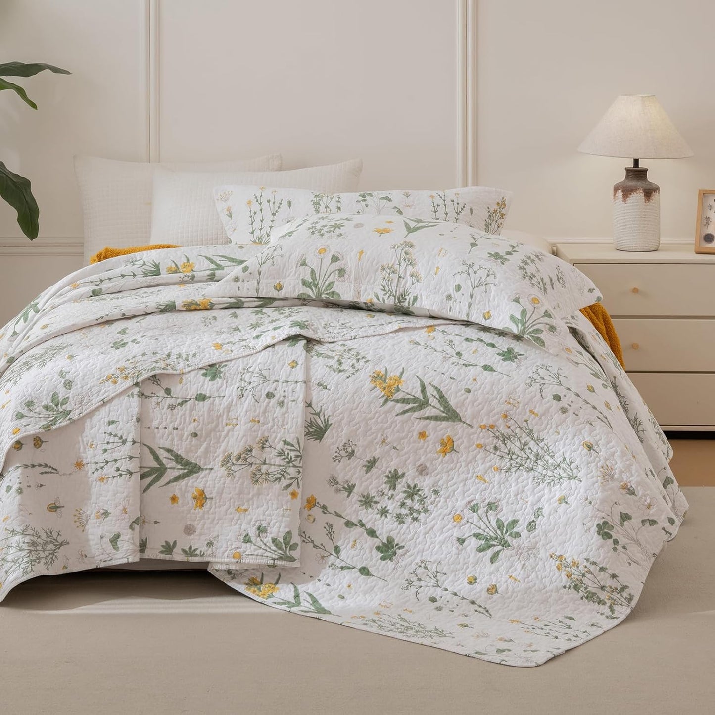 Lady Ann Oversized King Quilt 120x120, Cotton California King Size Quilted Bedding Set, Yellow Floral & Green Leaves Pattern Printed Cottagecore Coverlet Set Shabby and Chic Bedspread, 3 Pcs