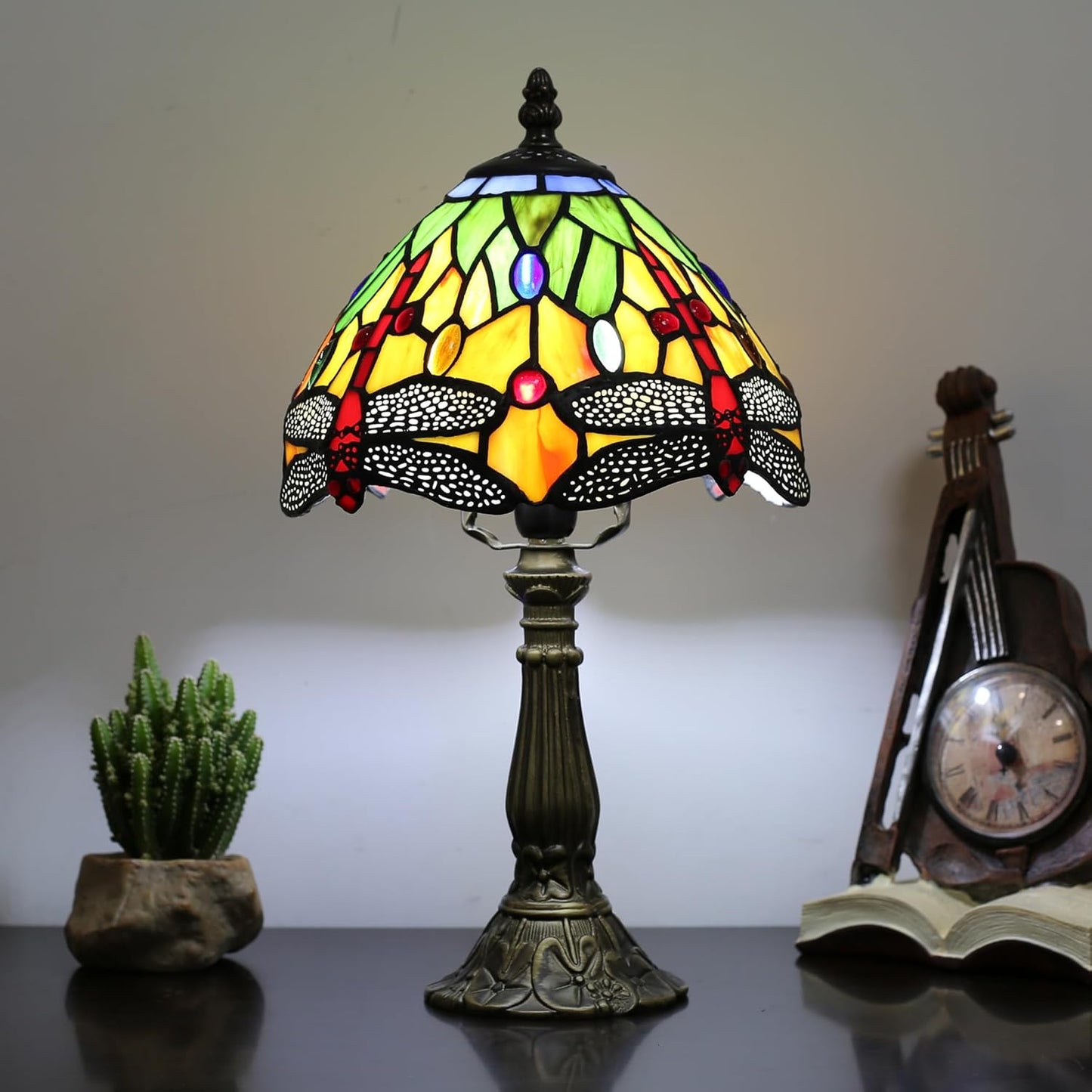 Tiffany Table lamp 8-inch Small Stained Glass lamp in a Vintage Dragonfly Pattern Style can be Used as a Decoration for The Living Room Bedside in The Bedroom or Desk