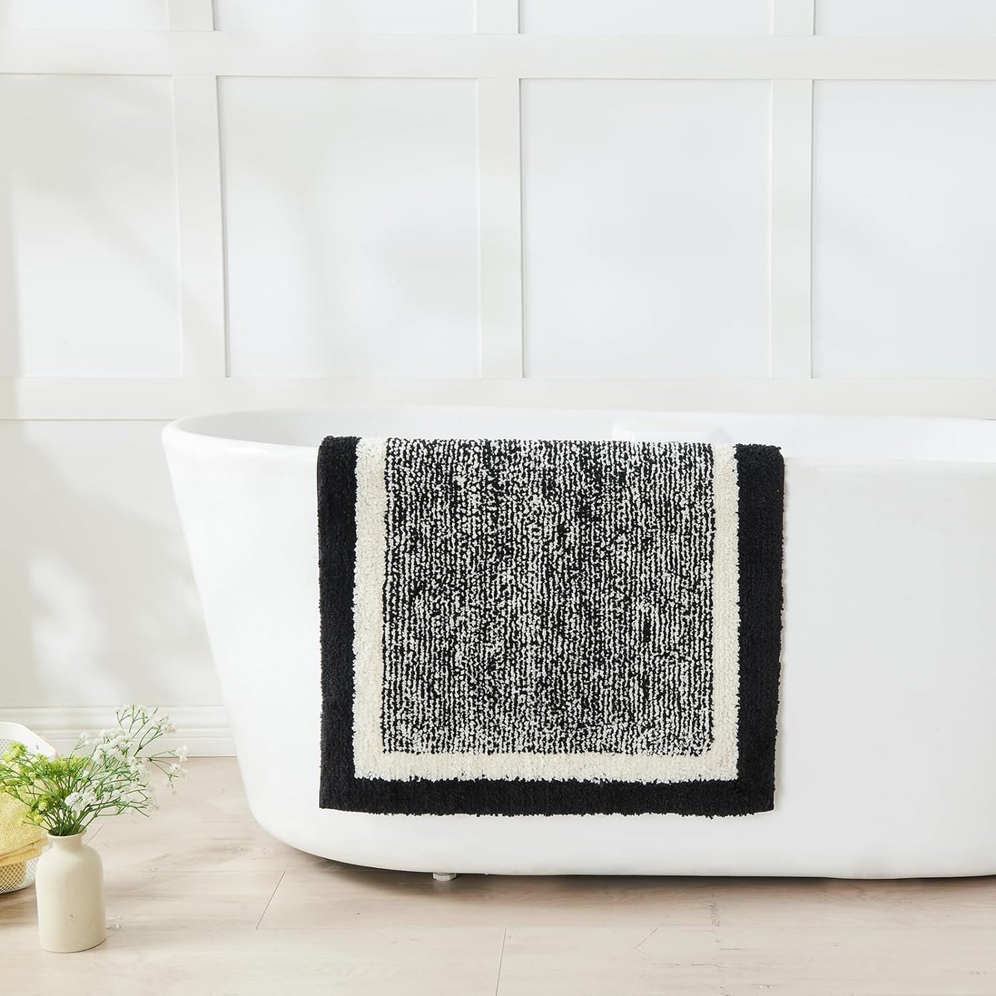CozeCube Bath mats for Bathroom Non Slip, Fluffy Absorbent Microfiber Bath mat Washable, Aesthetic Bathroom Rugs, Large Jet Black Bath mat, Jet Black, 36" x 24"