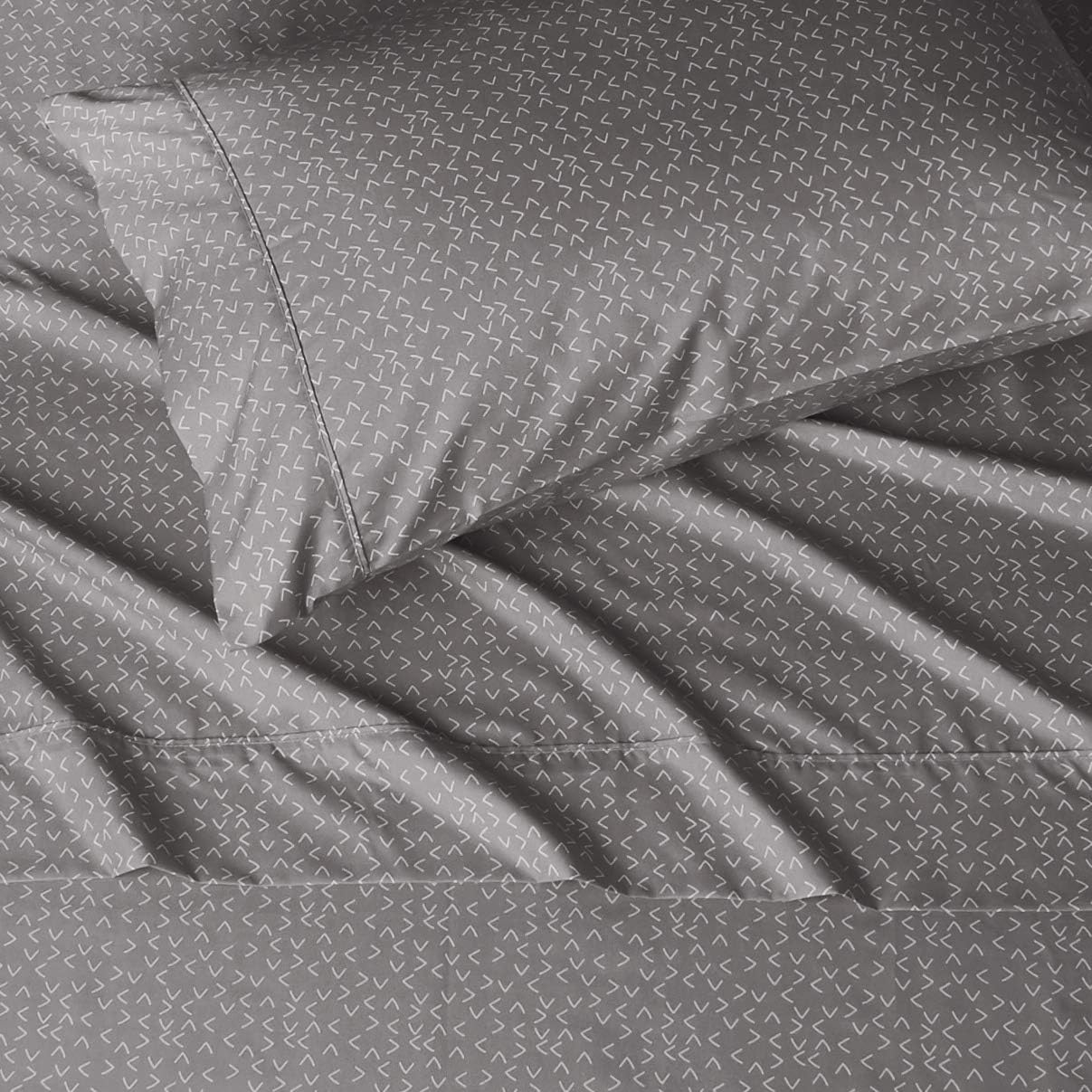 Amazon Basics 3-Piece Lightweight Super Soft Easy Care Microfiber 14" Deep Pockets Sheet Set, Twin XL, Gray Arrows, Printed