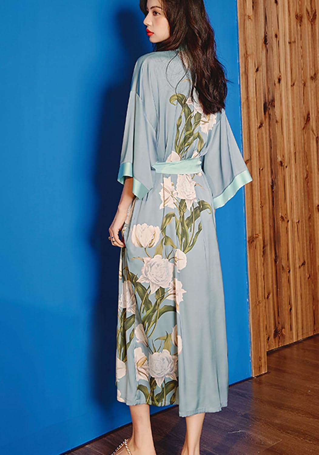 Silk Satin Robe for Women Long Japanese Kimono Robe Lightweight Soft Bathrobe Floral Luxury Dressing Gown