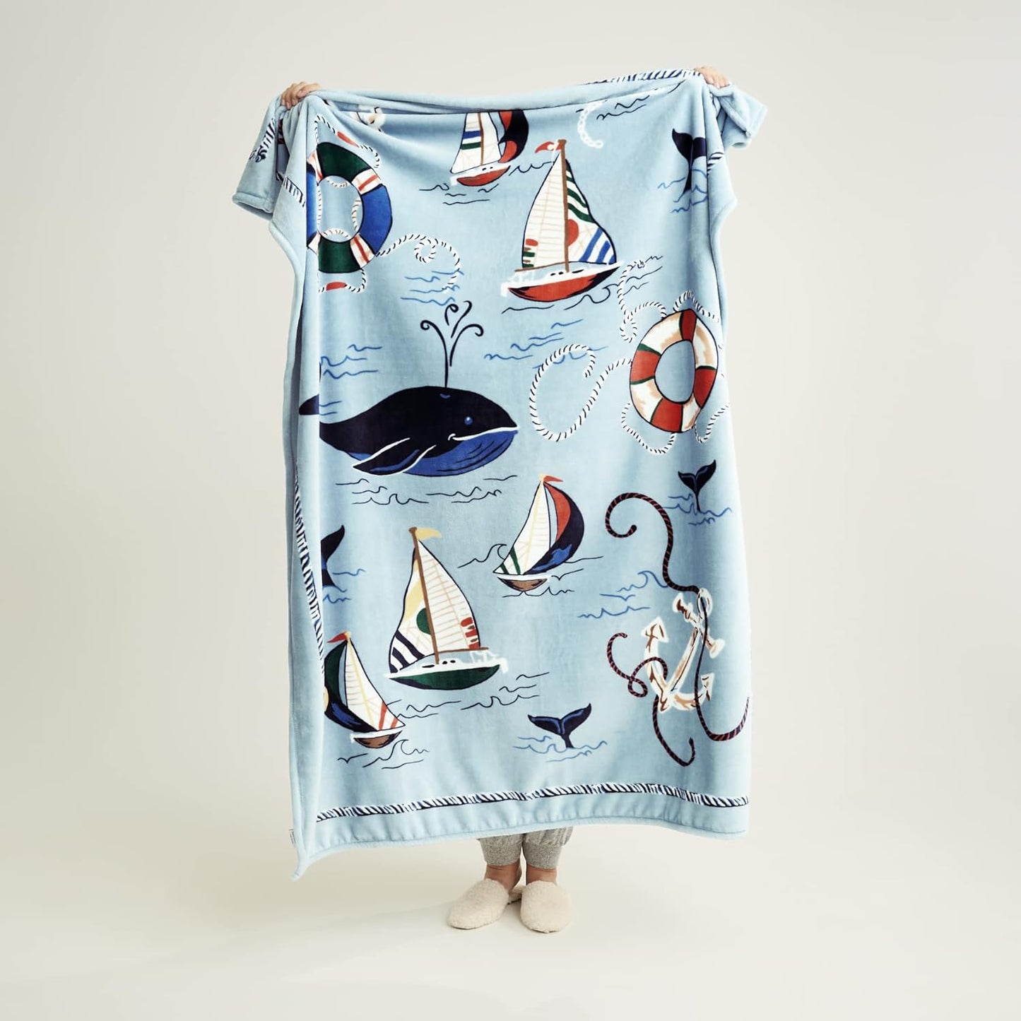 Vera Bradley Women's Disney Fleece Plush Throw Blanket