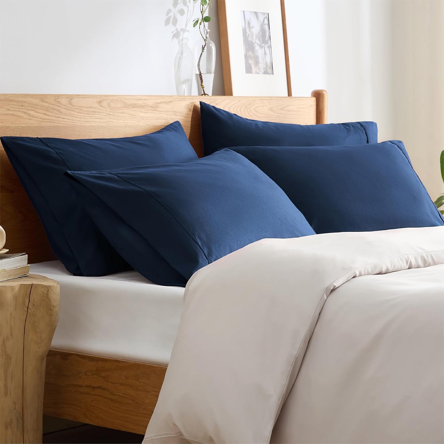 Bedsure Pillow Cases Standard Size Set of 4 - Navy Brushed Microfiber Pillowcases 4 Pack, Super Soft and Cozy Pillow Case Covers with Envelope Closure, Wrinkle, Fade and Stain Resistant, 20x26 Inches
