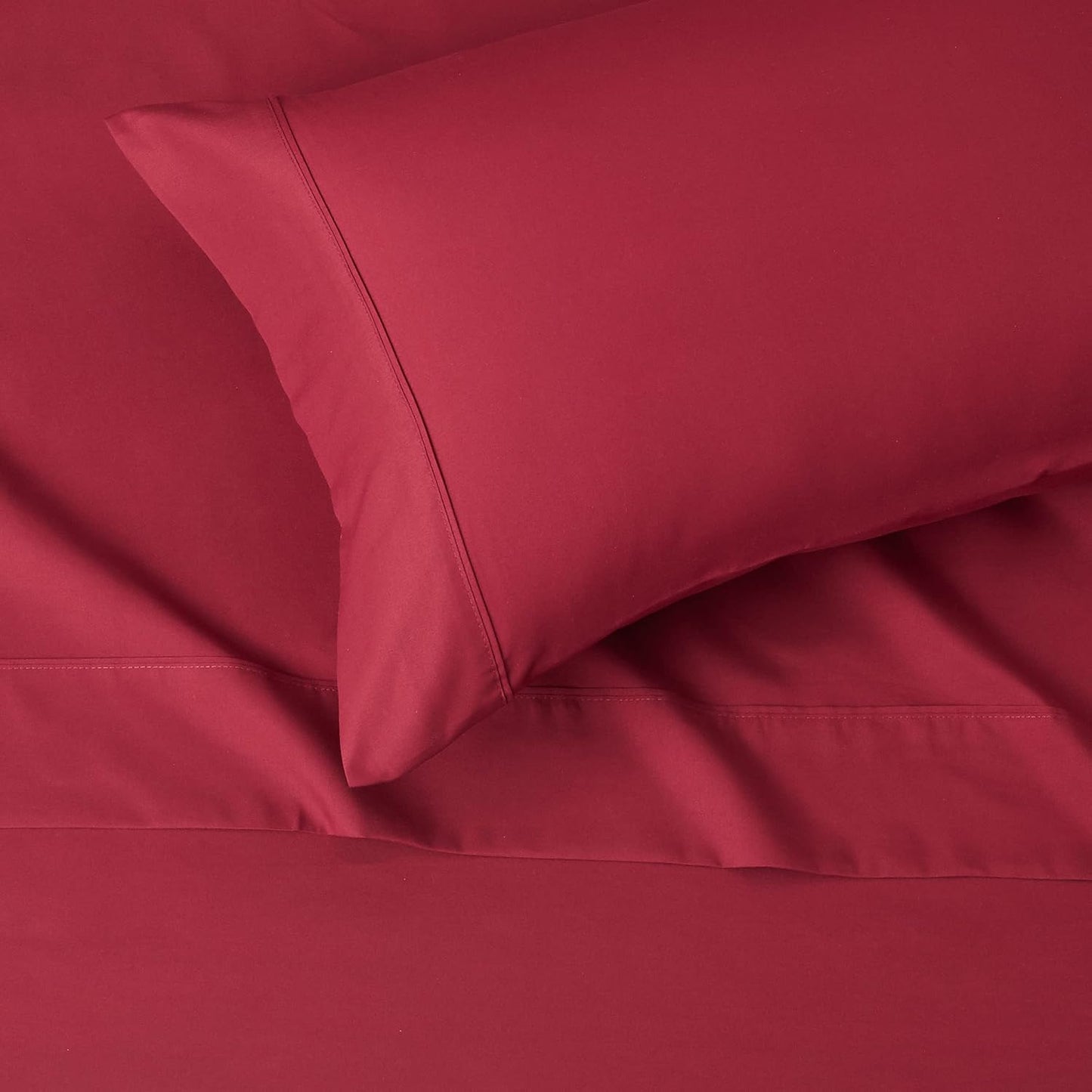 Amazon Basics Lightweight Super Soft Easy Care Microfiber 3 Piece Ideal Bed Sheet Set with 14-Inch Deep Pockets, Twin XL, Burgundy, Solid
