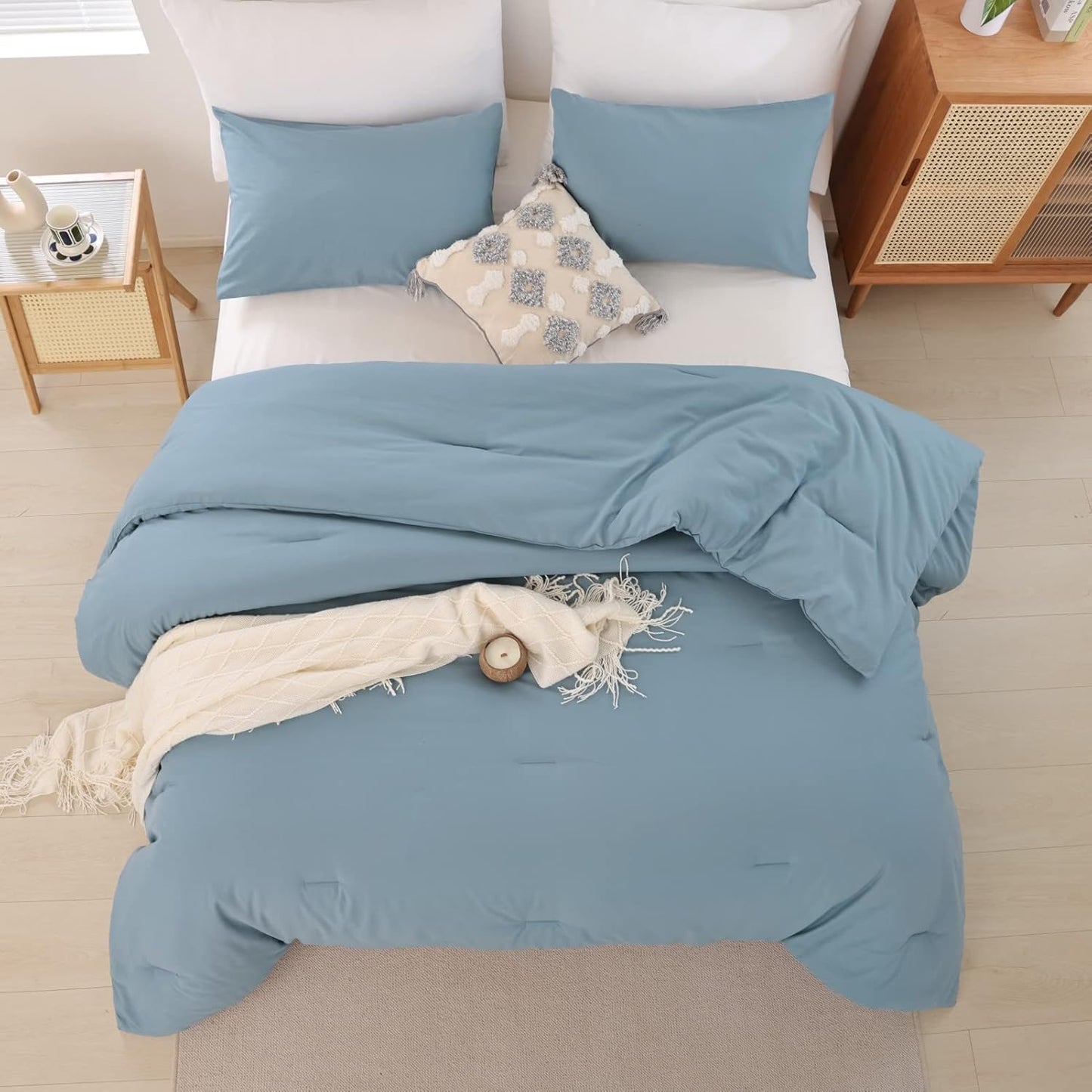 ROSGONIA Oversized King Comforter 128x120, 3pcs Super King Plus (1 Dusty Blue Comforter & 2 Pillowcases) Lightweight Oversized King Bedding Set Blanket