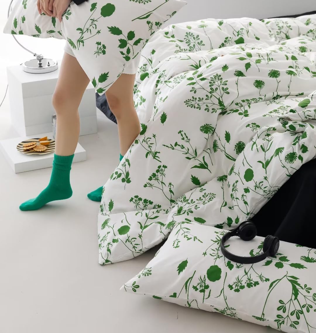 KAREVER Botanical Comforter Set Cal King White Sage Floral Plant Bedding Comforter Girls Blanket Rustic Leaf Blossom Women White Farmhouse Comforter California King