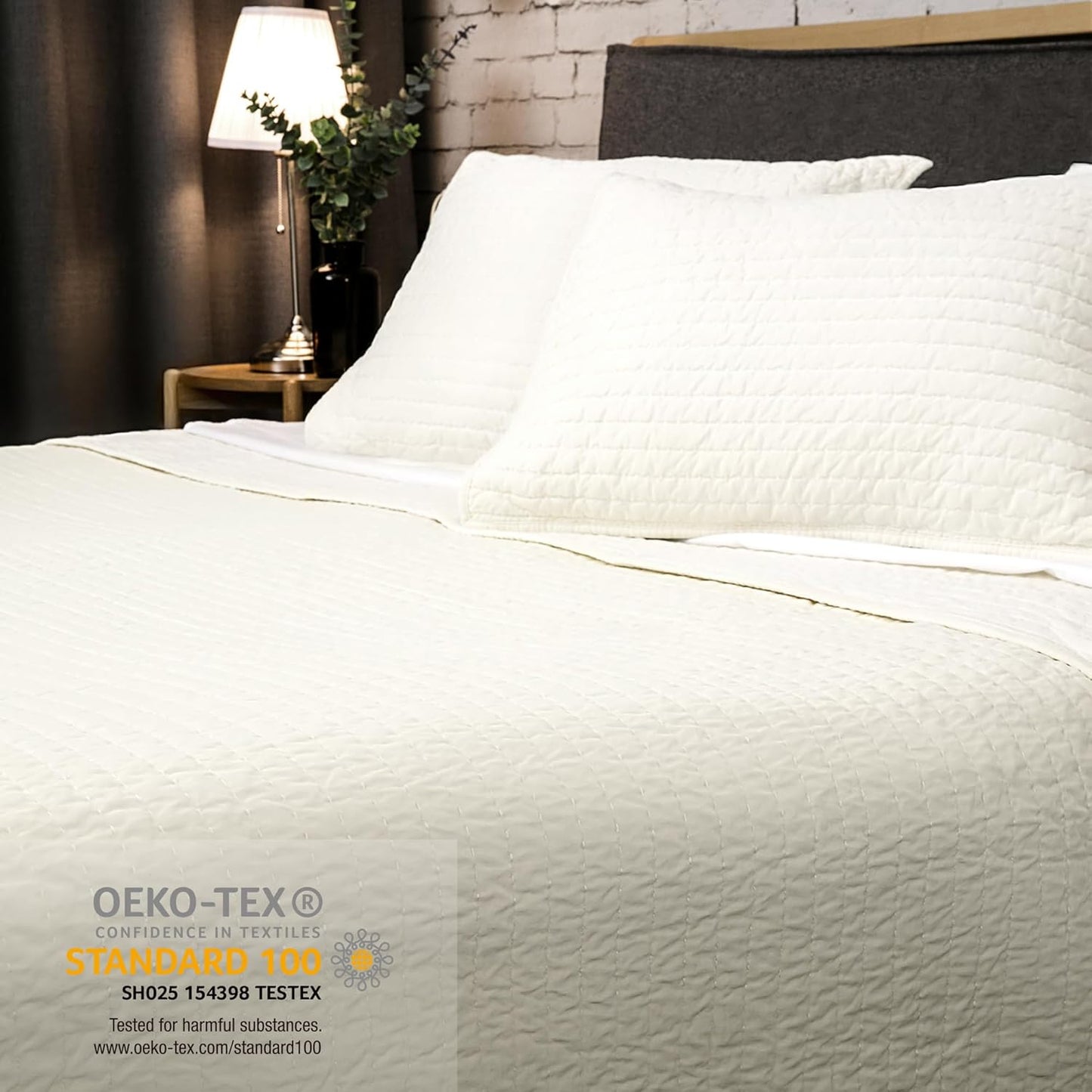 ELEGANT LIFE HOME Velvet Quilt Twin Reversible Royal Cotton Velvet Pic-Stitch Bedding Quilt - Twin - 68'' x 90'', Ivory