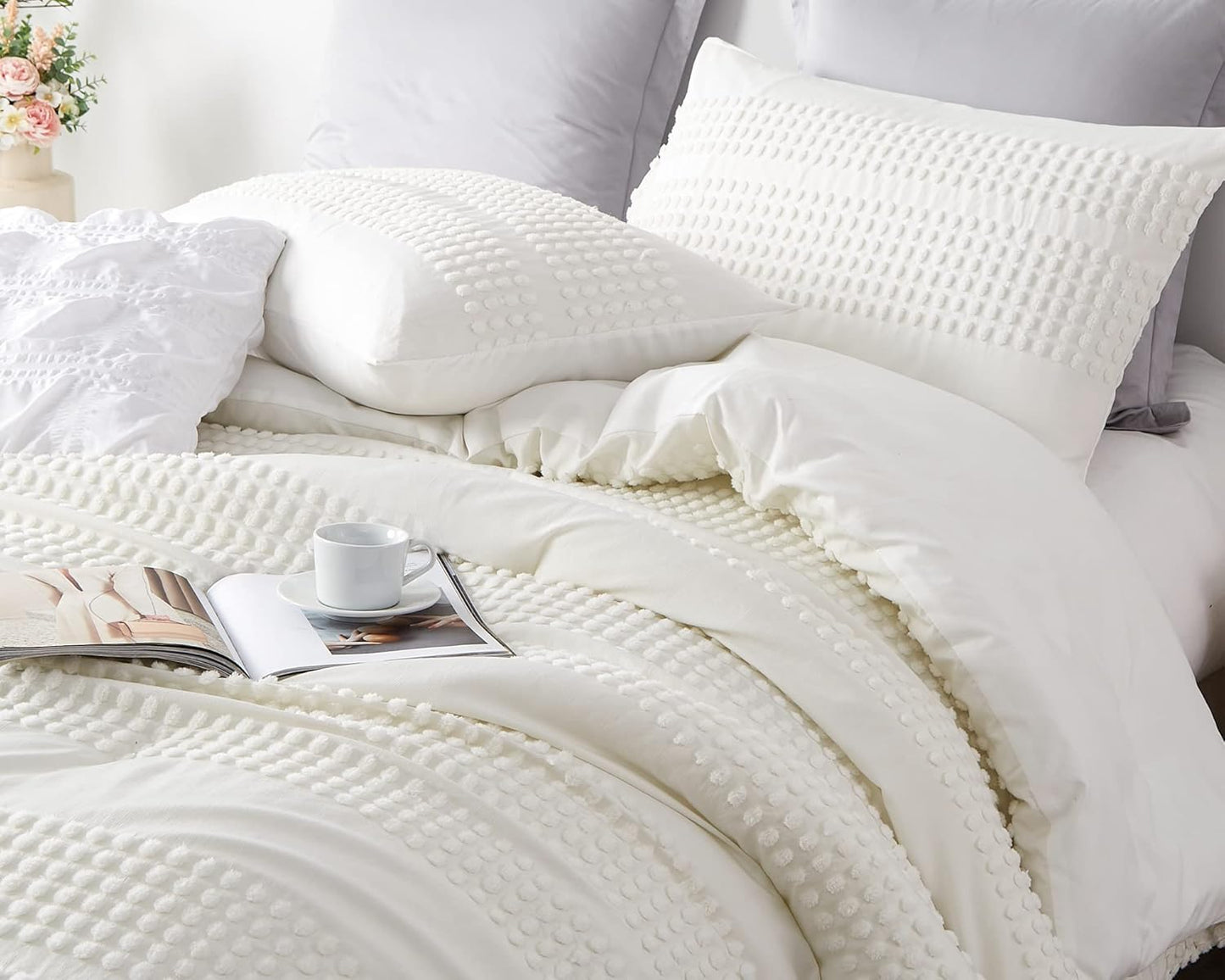 Cupocupa King Size Comforter Set;White Comforter Boho Tufted Lightweight Bedding Sets 3PCS Pom Pom Comforter Soft Jacquard with 2 Pillow Cases for All Season