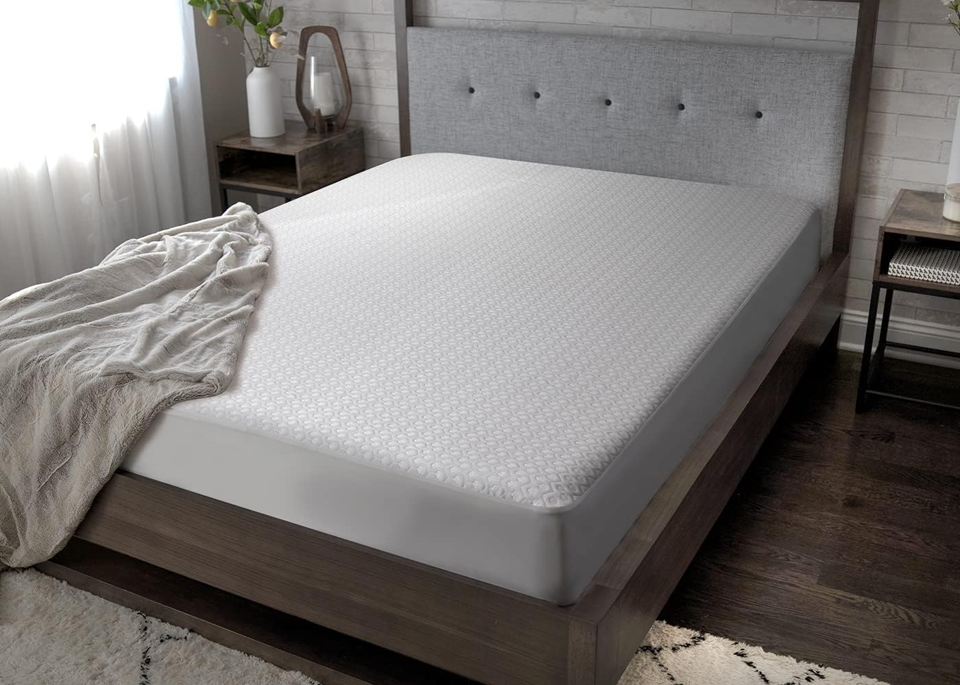 Bedgear Queen Dri-Tec Mattress Protector – Waterproof, Breathable, Washable, Adjustable Base Compatible – Deep Pocket Fitted Pad Fits 18” Mattress – White