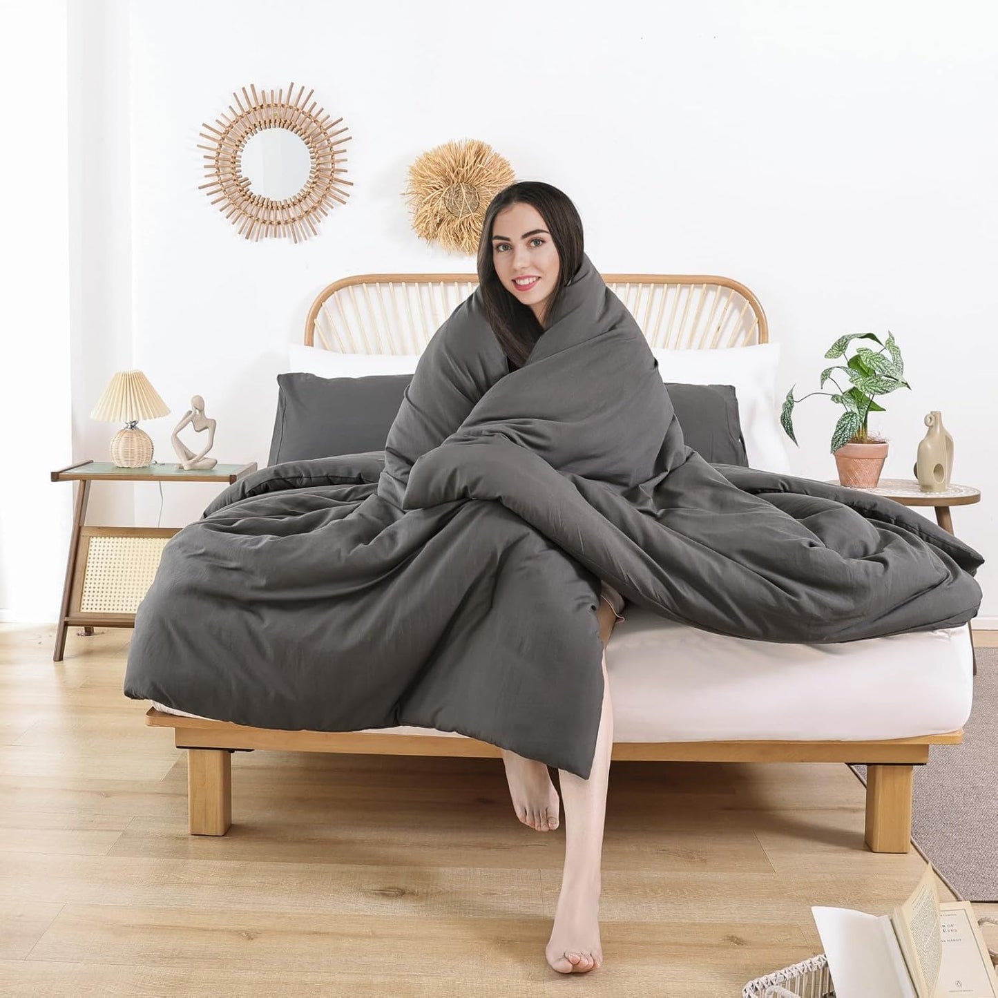 ROSGONIA Oversized Queen Comforter Charcoal Gray, 3pcs (1Grey Comforter & 2 Pillowcases) Lightweight Oversized Queen Comforter Sets Bedding Blanket Quilts
