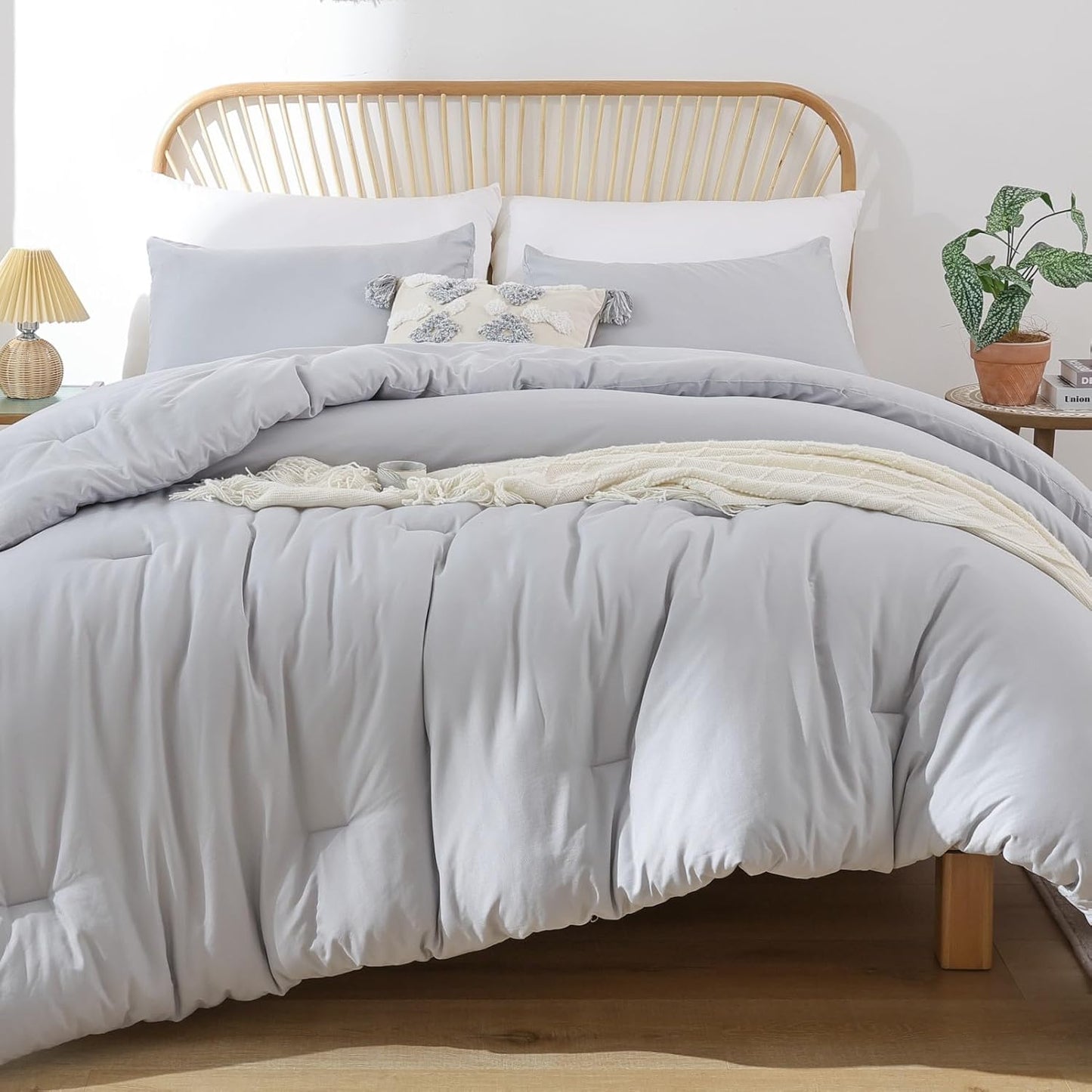 ROSGONIA Comforter Full Size for Girls Boys Teens Light Grey, 3pcs(1 Boho Grey Comforter & 2 Pillowcases) Lightweight Soft Dorm Bedding for All Season