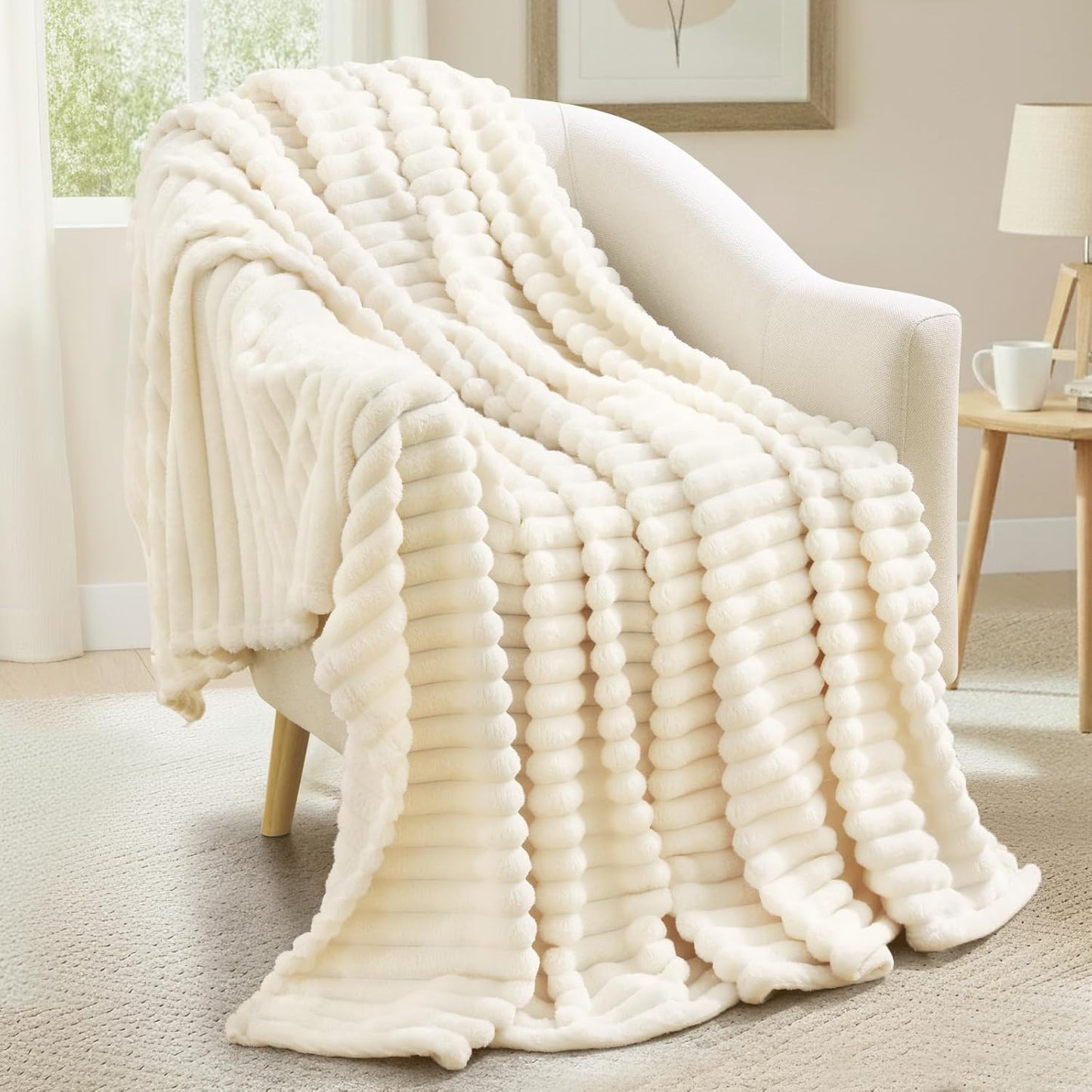 decorUhome Christmas Soft Fleece Cream White Twin Blanket for Bed, Cozy Fluffy Plush Flannel Striped Throws for Couch Sofa, Lightweight Decorative Ribbed Fuzzy Blanket for Woman, 60x80 Inches