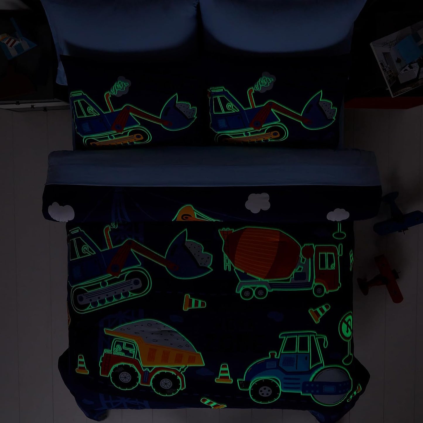Full Size Comforter Set for Boys-7 Pieces Truck Tractor Excavator Glow in The Dark Full Bedding Sets for Kids, Ultra Soft Bed in A Bag with Sheets