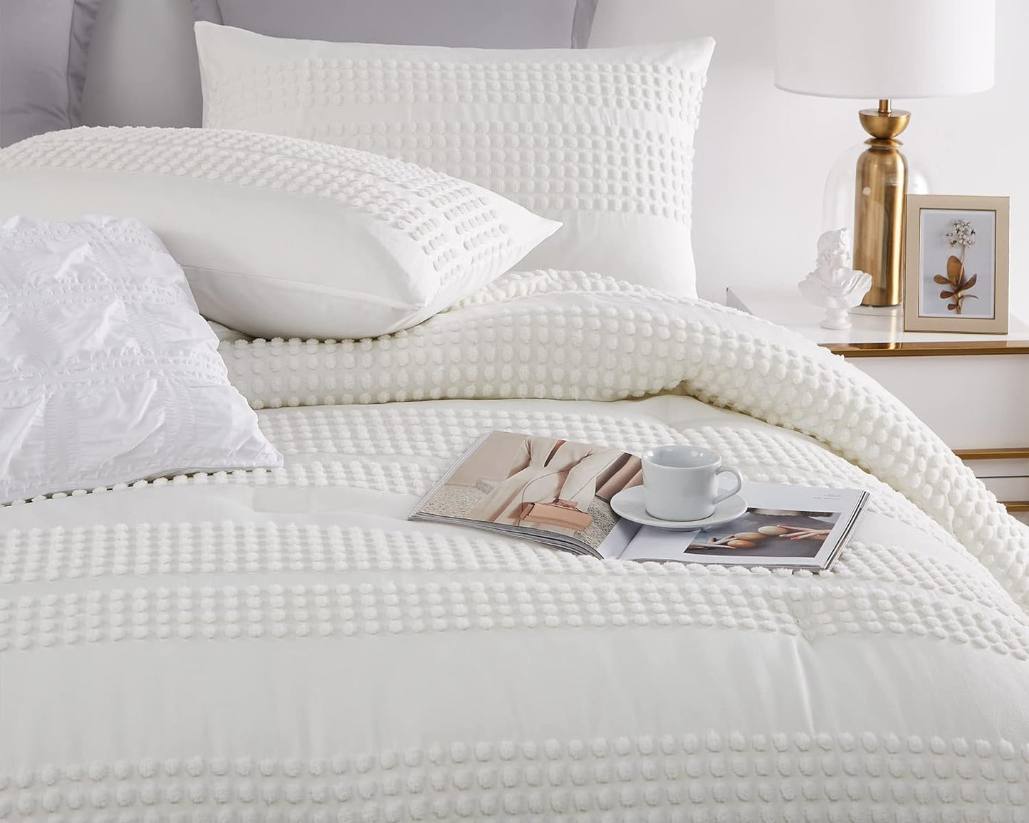 Cupocupa King Size Comforter Set;White Comforter Boho Tufted Lightweight Bedding Sets 3PCS Pom Pom Comforter Soft Jacquard with 2 Pillow Cases for All Season