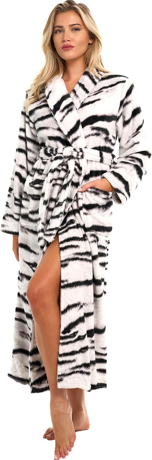 Alexander Del Rossa Plush Robe for Women, Long Fleece Winter Bath Robe, Plus Size
