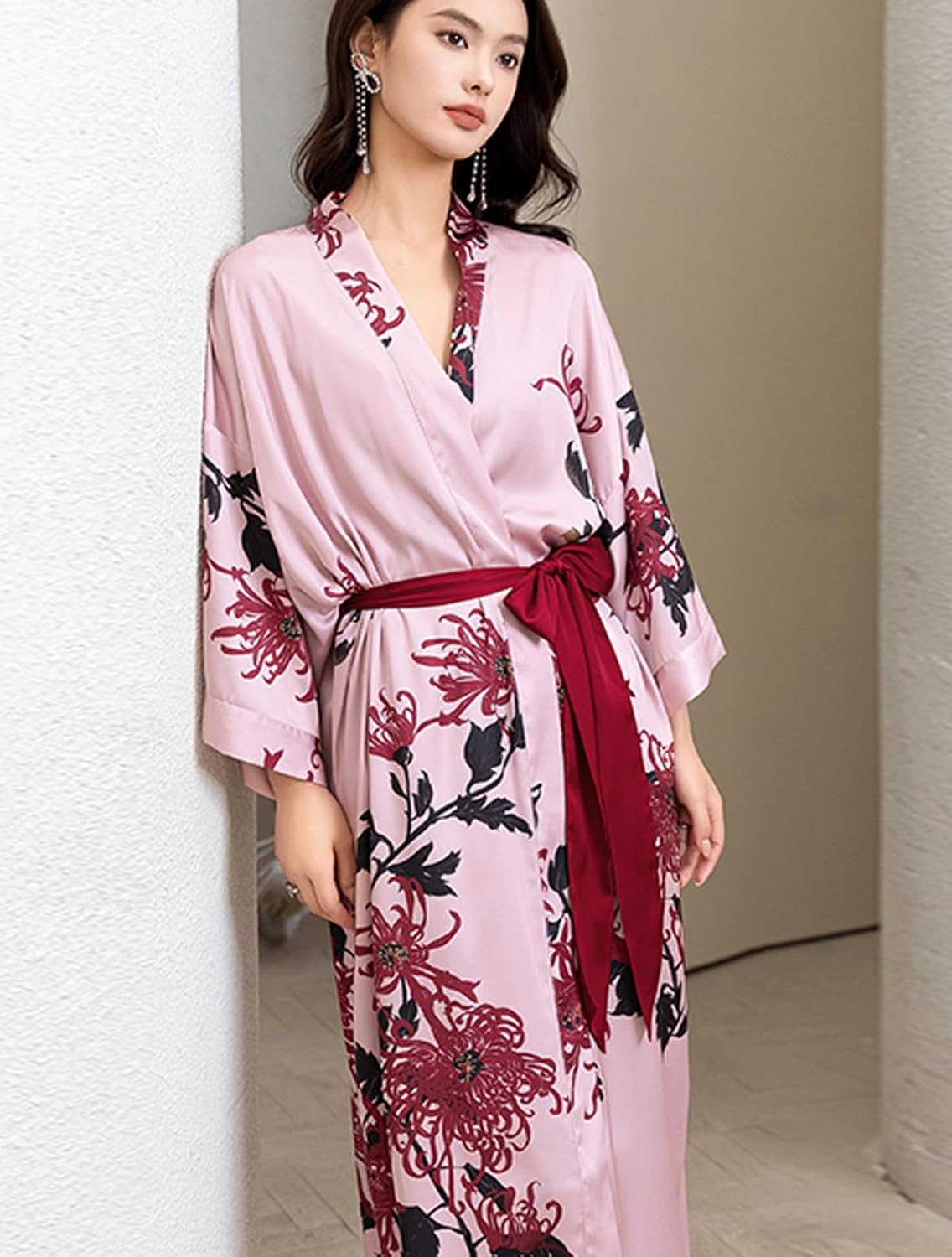 Silk Satin Robe for Women Long Japanese Kimono Robe Lightweight Soft Bathrobe Floral Luxury Dressing Gown