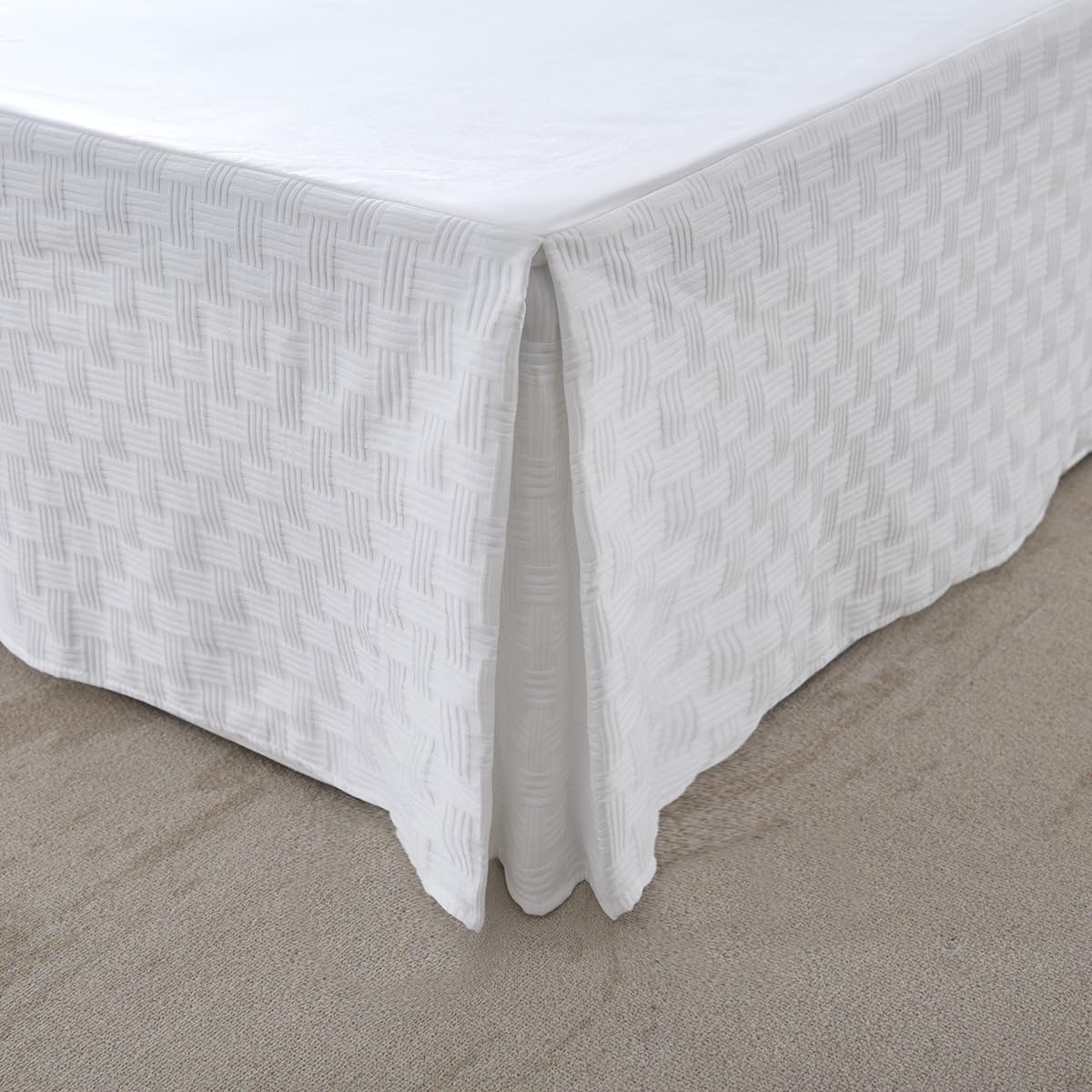 Queen Size Bed Skirt, Pleated Knitted Jacquard Waffle Weave Striped Bed Skirt, Tailored Dust Ruffle 18 Inch Drop Easy Fit, Machine Washable (White, Queen - 18" Drop)