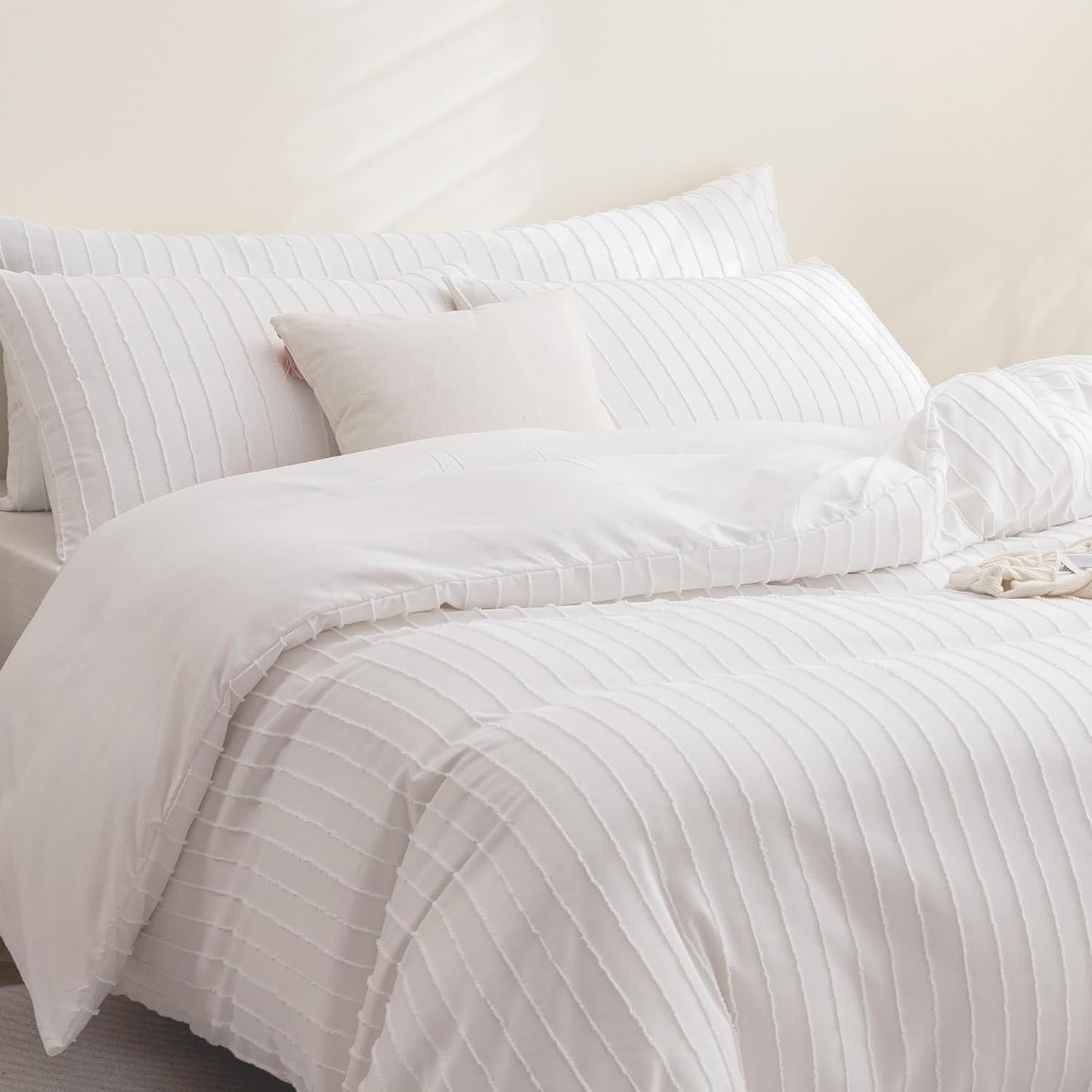 JELLYMONI Bright White Duvet Cover Full Size - 3PCS Microfiber Tufted Duvet Cover Set, Boho Striped Tufted Textured Duvet Cover with Corner Ties & Zipper Closure