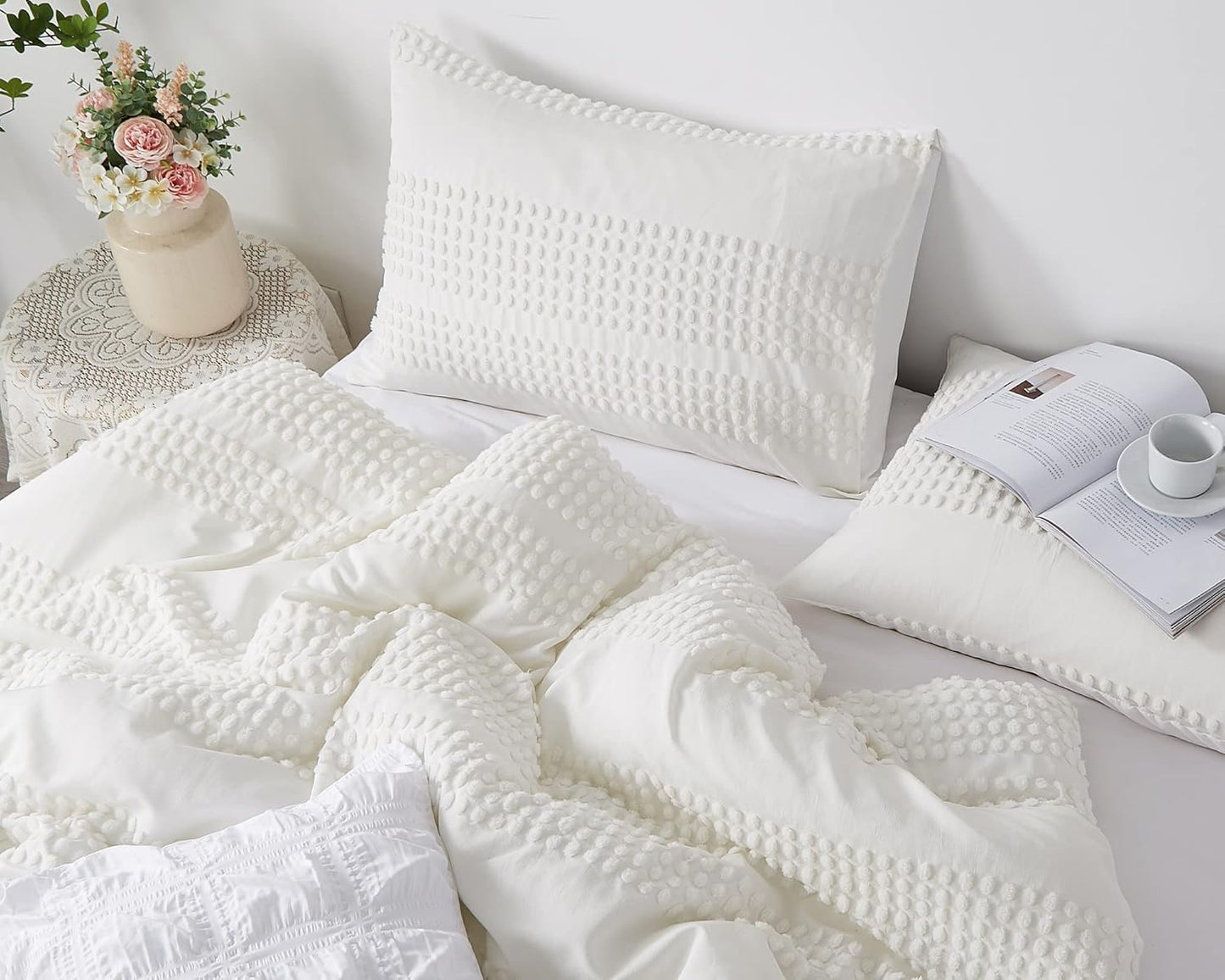 Cupocupa King Size Comforter Set;White Comforter Boho Tufted Lightweight Bedding Sets 3PCS Pom Pom Comforter Soft Jacquard with 2 Pillow Cases for All Season