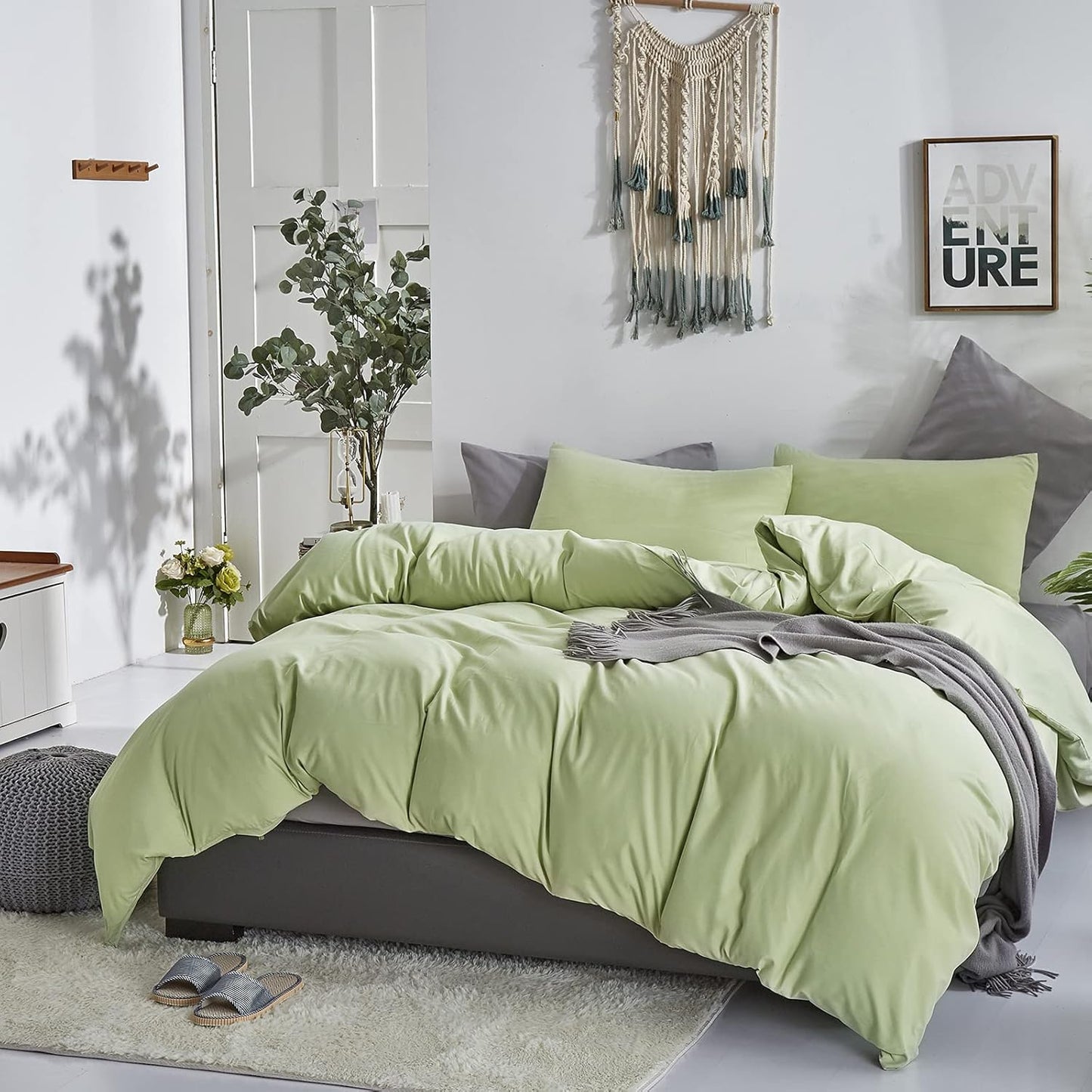 KAREVER Light Green Comforter Set Cal King Solid Sage Green Bedding Set Lightweight Women Soft Light Mint Green Blanket 3 PCs Men Durable Breathable Sage Green Bed Comforter Set