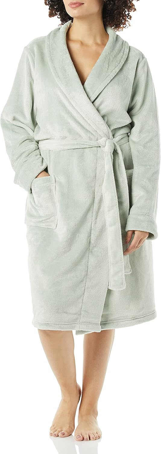 Amazon Essentials Women's Mid-Length Plush Robe (Available in Plus Size)