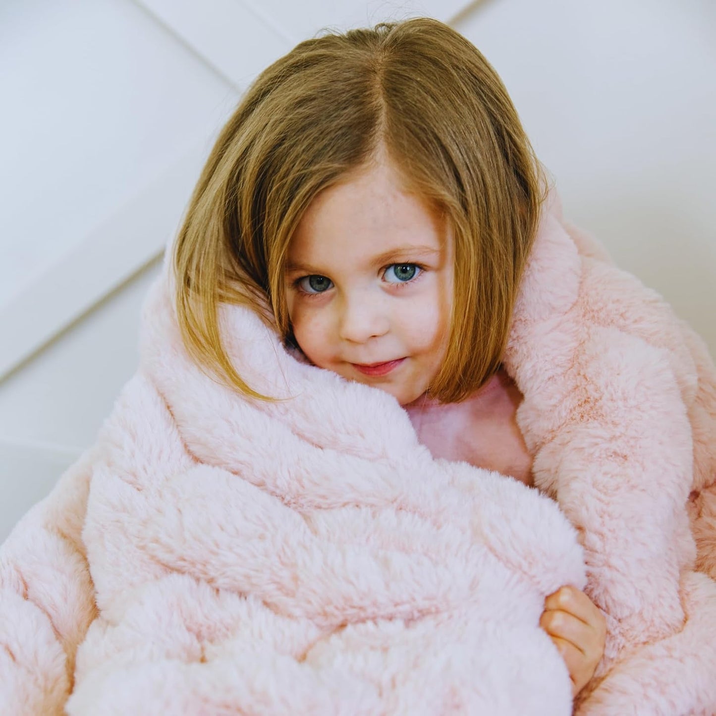 Minky Designs Blossom Pink Minky Blanket – Ultra Soft Faux Fur Throw Blanket for Couch, Bed & Home – Fluffy, Warm & Luxurious – Chic Collection (Medium, 50x60)
