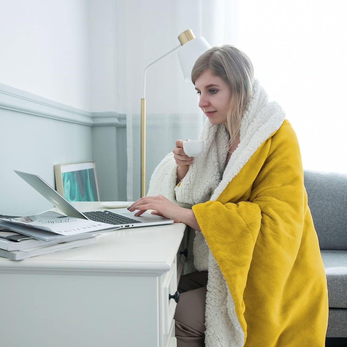 IR Imperial Rooms Gold Sherpa Fleece Throw Blanket for Couch - Soft and Fuzzy Blanket for Winter - Reversible Thick and Warm Fluffy Throw Blankets for Bed, Sofa & Travel, Yellow, 50x60 Inches