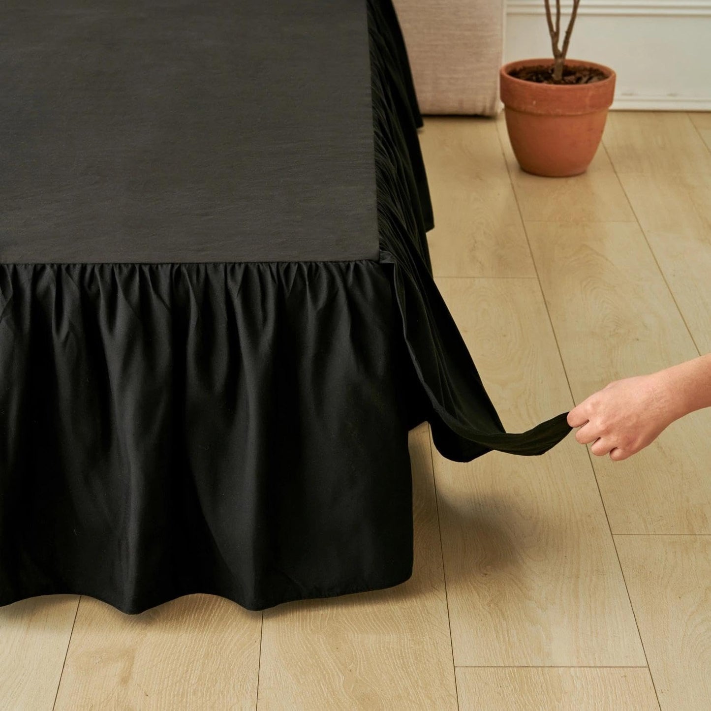 Bed Skirt Full Size Ruffled Bed Skirt with Split Corners, Full Bed Skirts 12 Inch Drop with Platform, 12'' Full, Black