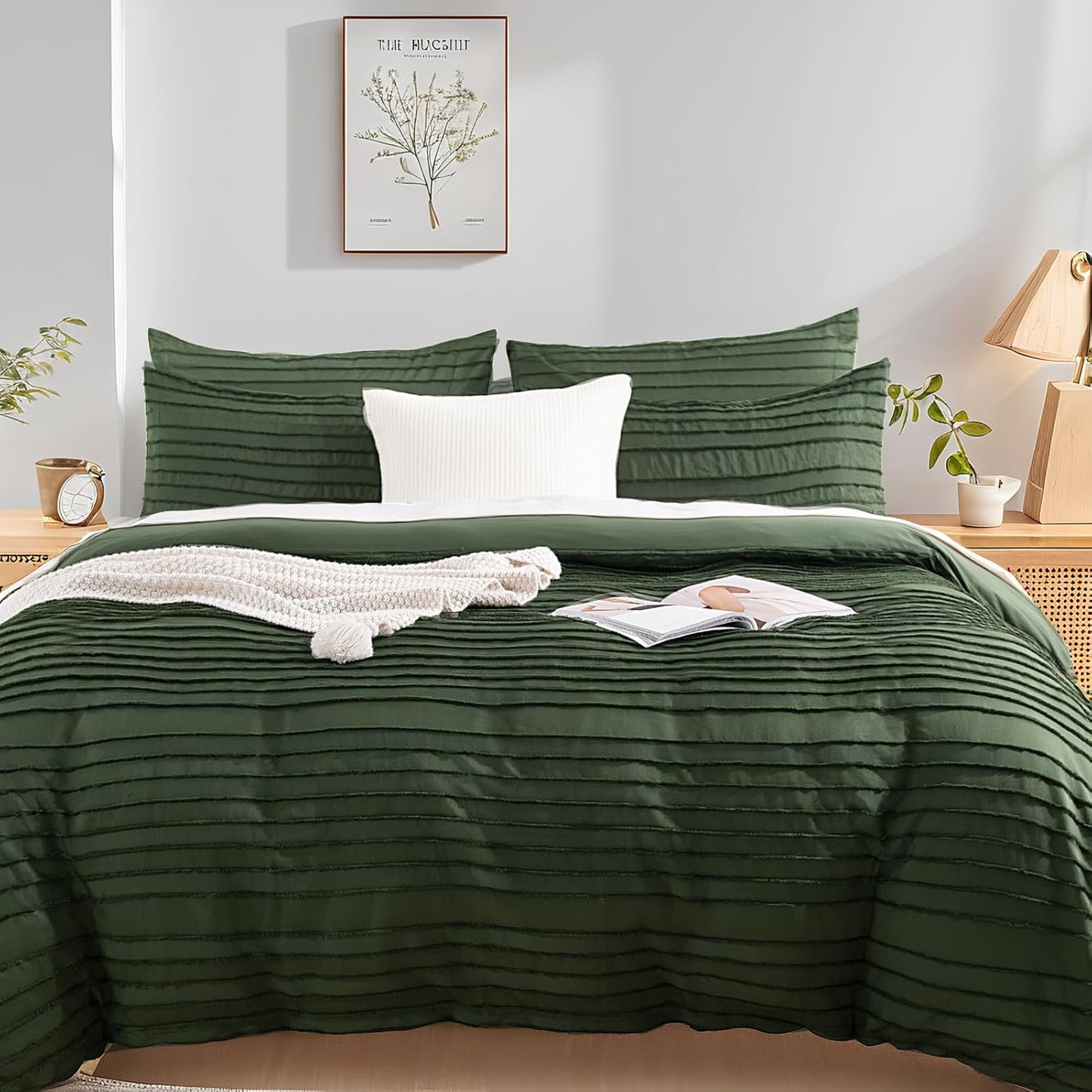 NEXHOME PRO Duvet Cover King Size, Blue 3 Pieces Boho Tufted Duvet Cover Set, Soft and Lightweight Microfiber Comforter Cover Set for All Season (Forest Green,104 x 90)-No Comforter