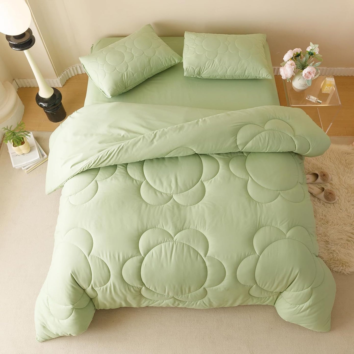 KAREVER Sage Flower Comforter Queen Green Sunflower Print Bed Queen Comforter Set 3 Pieces Green Floral Comforter Set for Women Girls Bedroom Decor All Season Hotel Quality Comforter Set