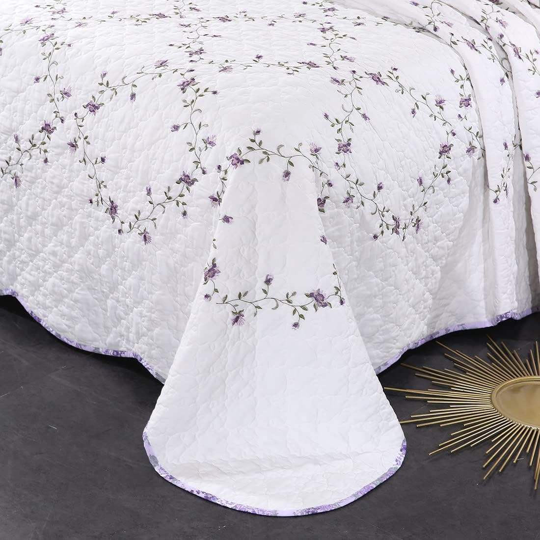 vctops 3-Piece Elegant Floral Embroidered Bedspread Coverlet Set 100% Cotton Reversible Patchwork 1 Quilt and 2 Pillow Shams Full/Queen, Purple